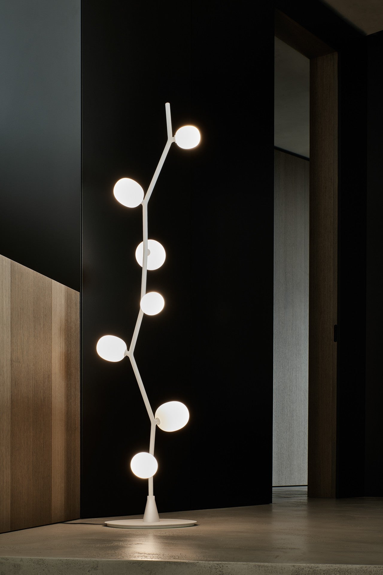 Efeu -Stehlampe Mattglas