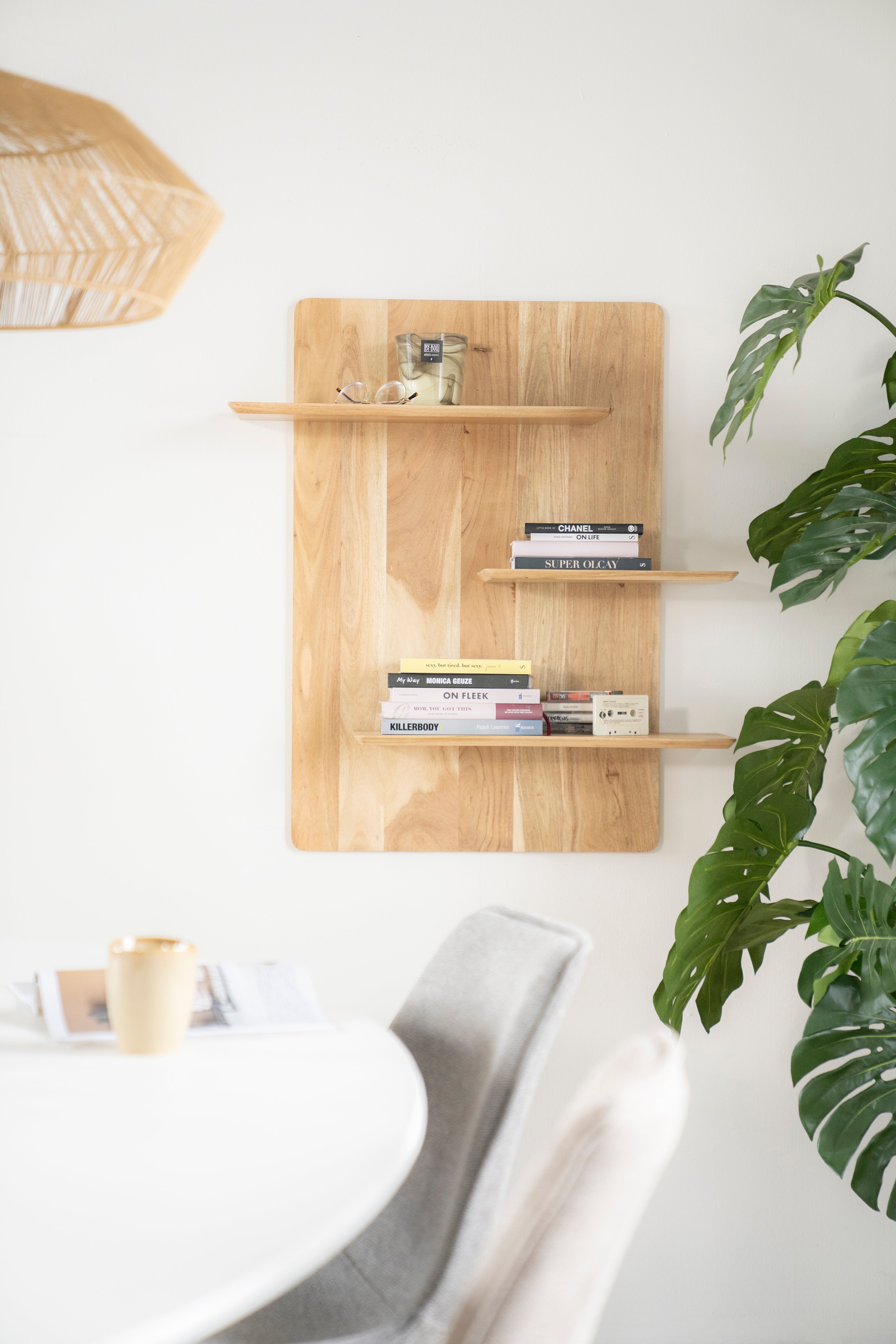 SECO Hanging Shelf Black Mango Wood