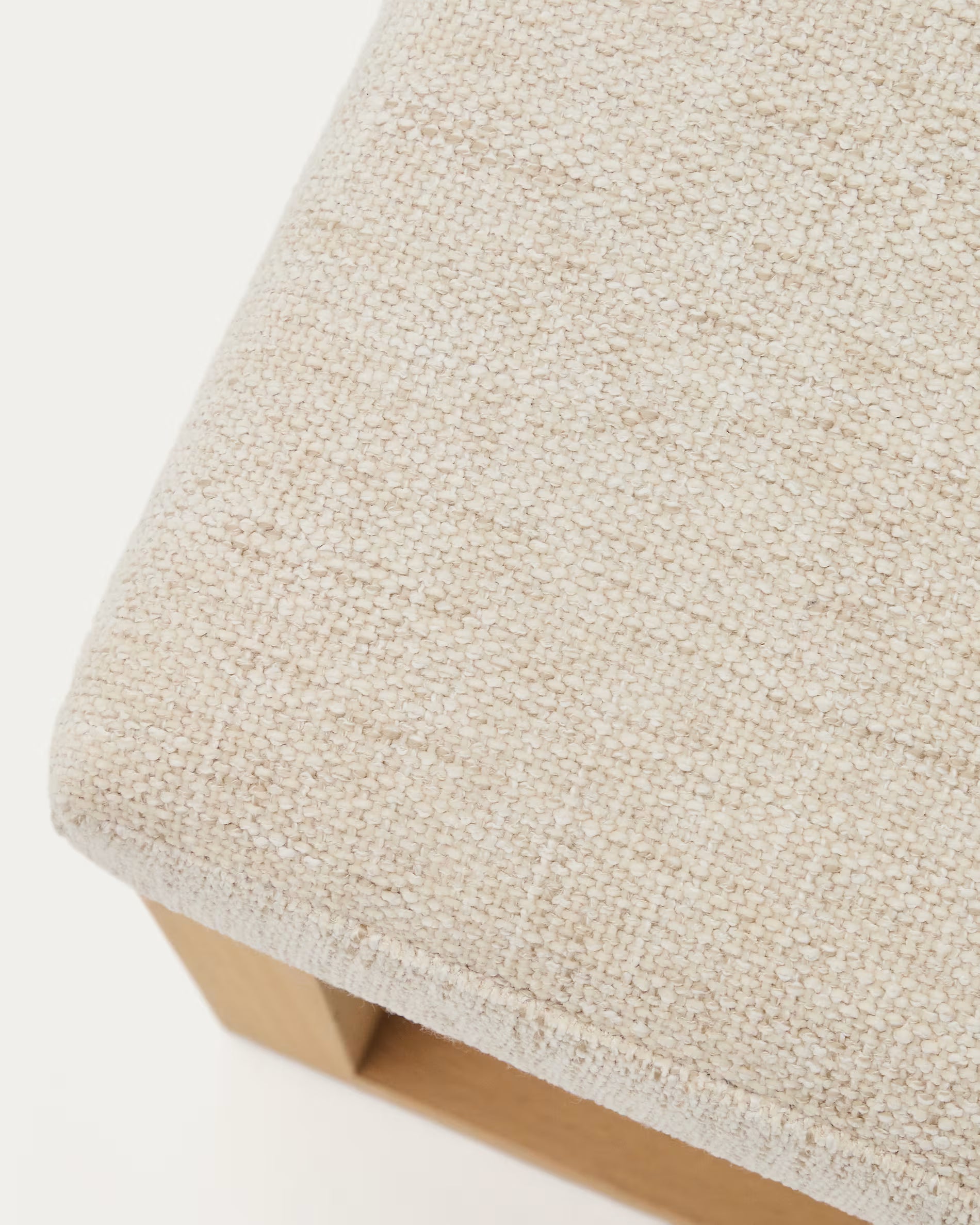 LOYA bench beige chenille with beech base