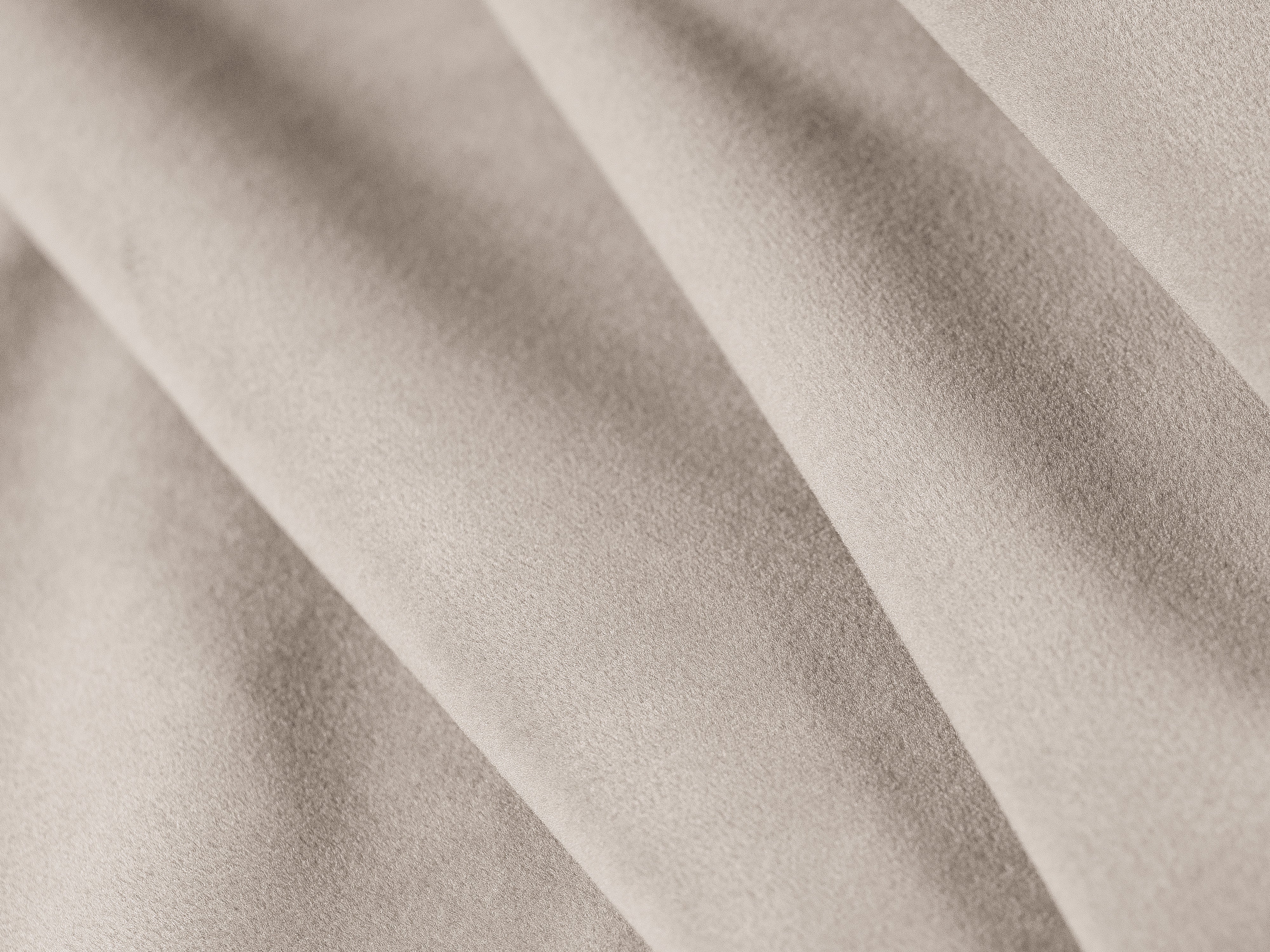Beige velvet pouf MATERA