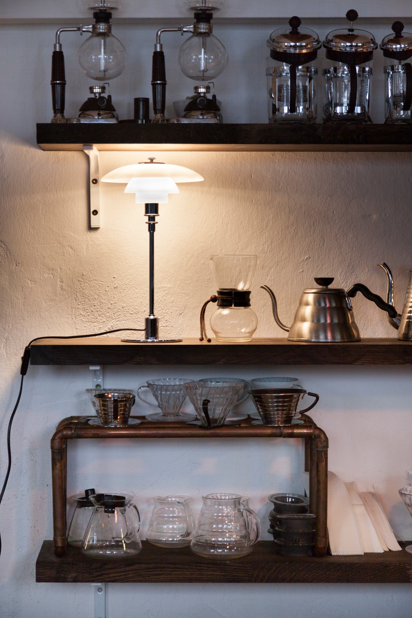 Tischlampe PH 2/1 weiß mit schwarzem Fuß