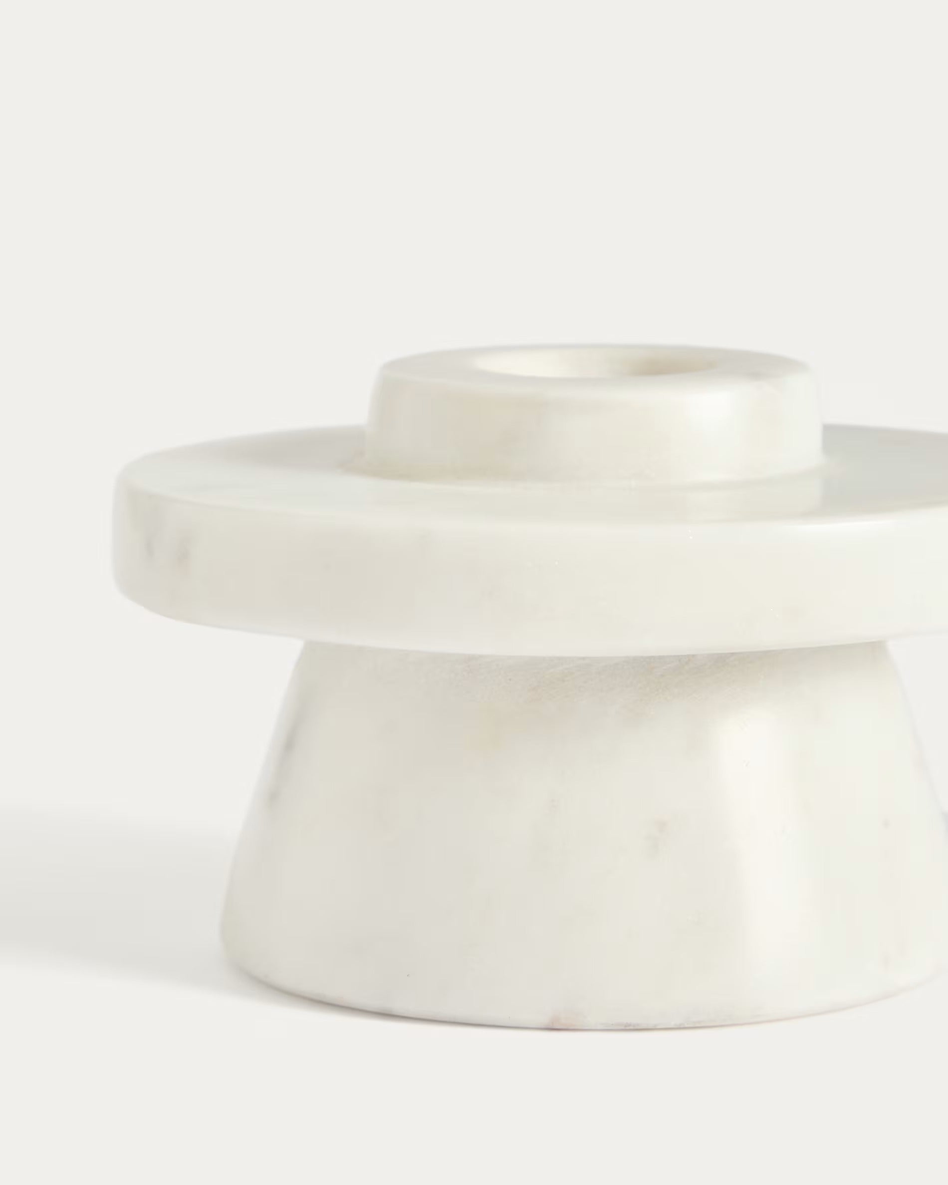 ZALVORI Candle Holder White Marble