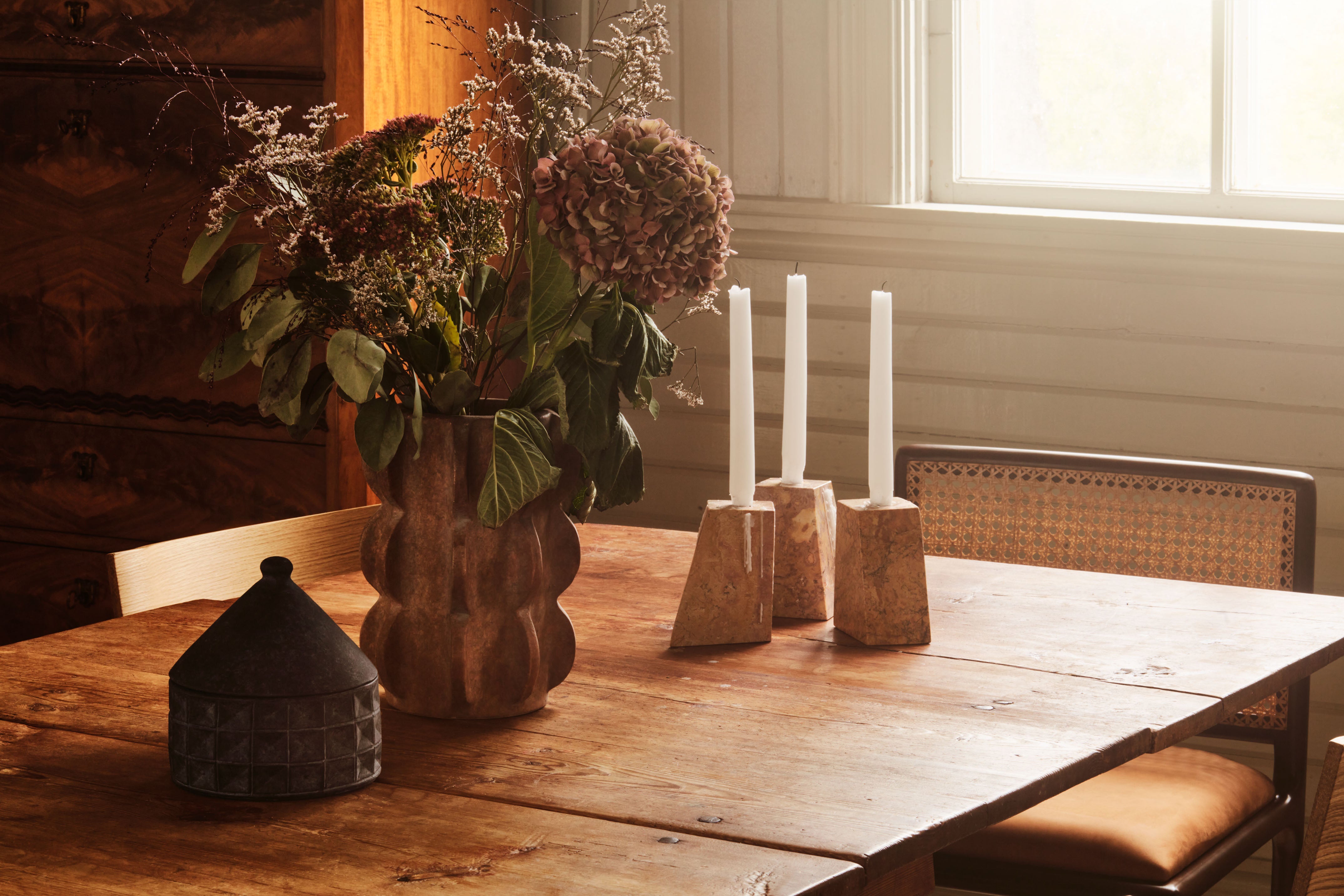 Set von Kerzenhaltern PYRAMID orange Marmor