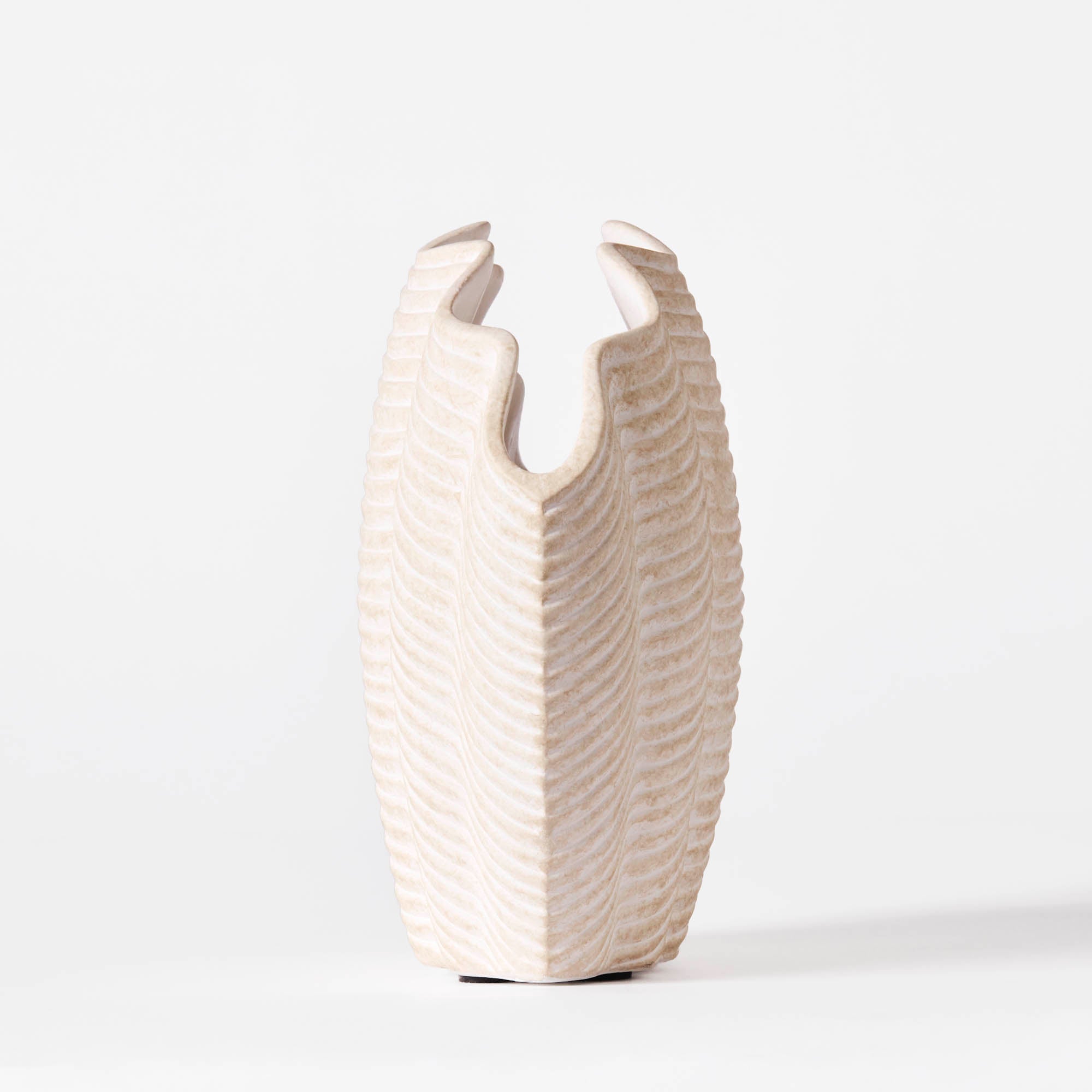CONCHA vase white ceramic