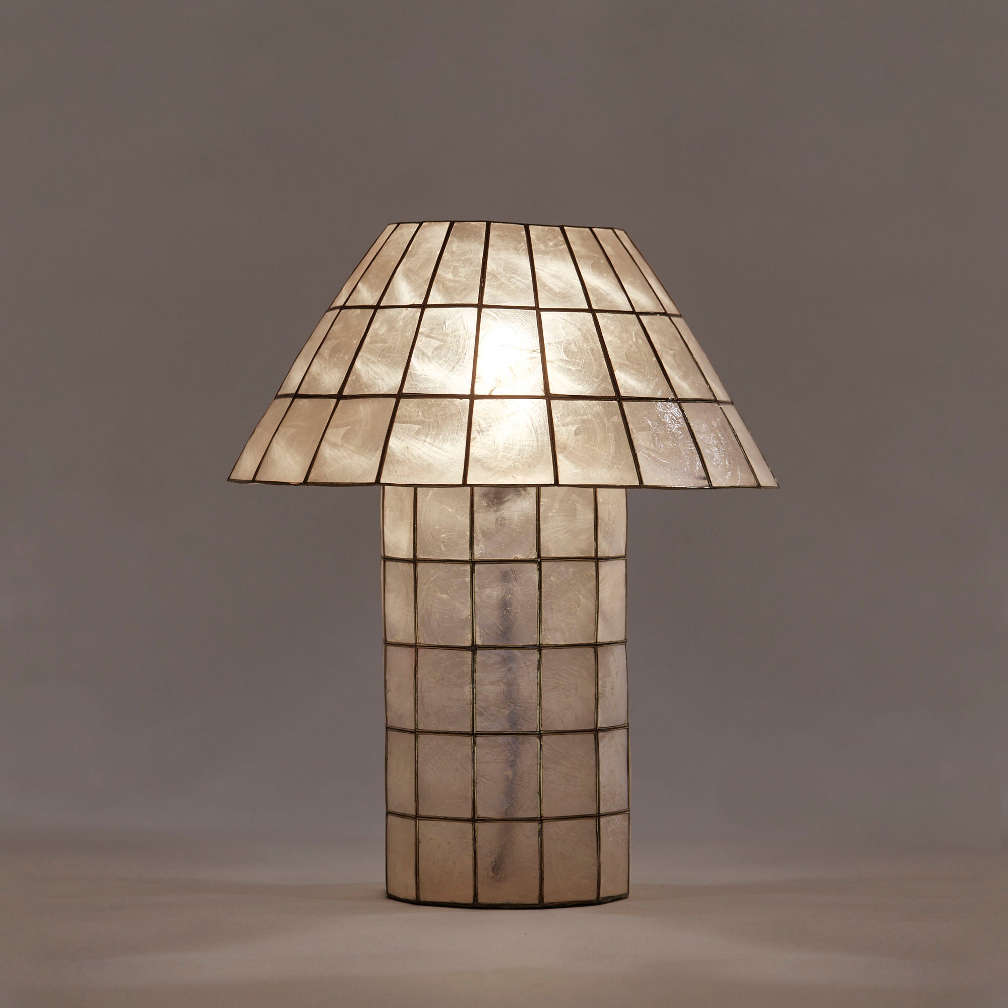 Lampa stołowa CORNELIA muszle Capiz