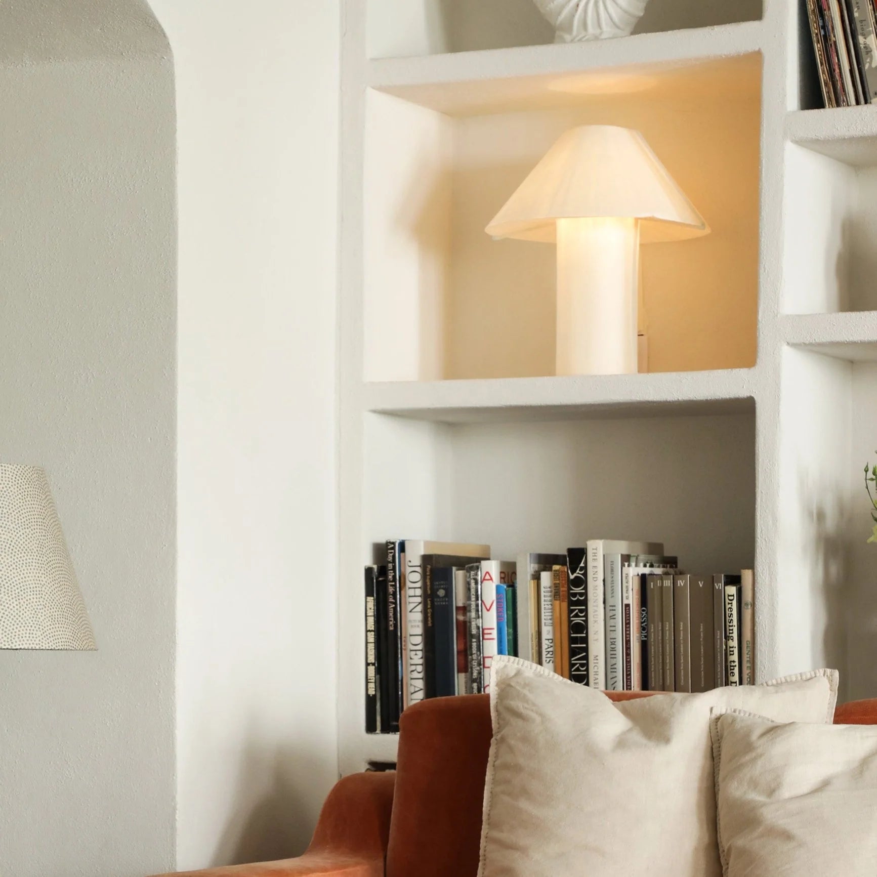 Lampa stołowa PAPER złamana biel