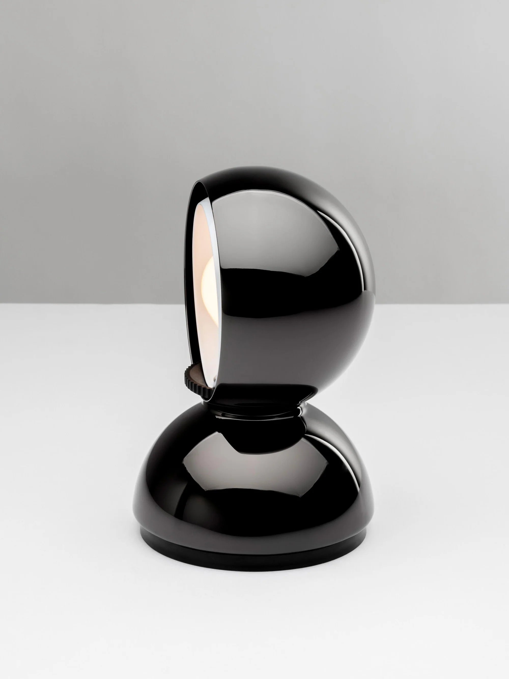 ECLISSE Black Table Lamp
