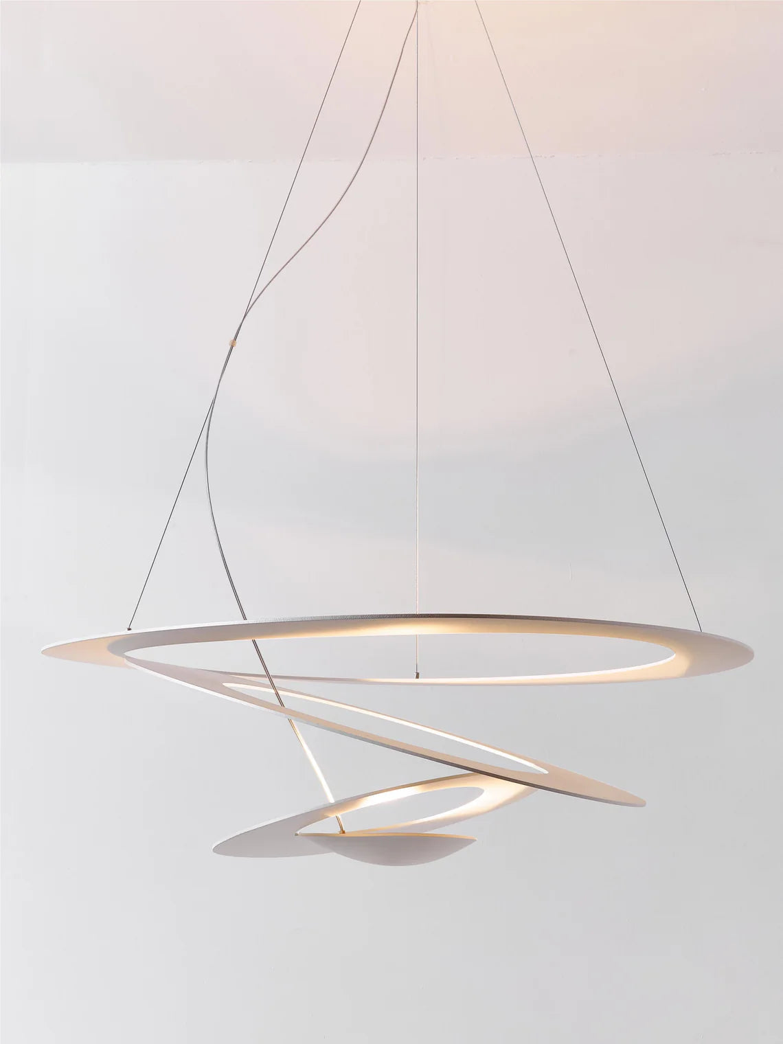 White hanging lamp