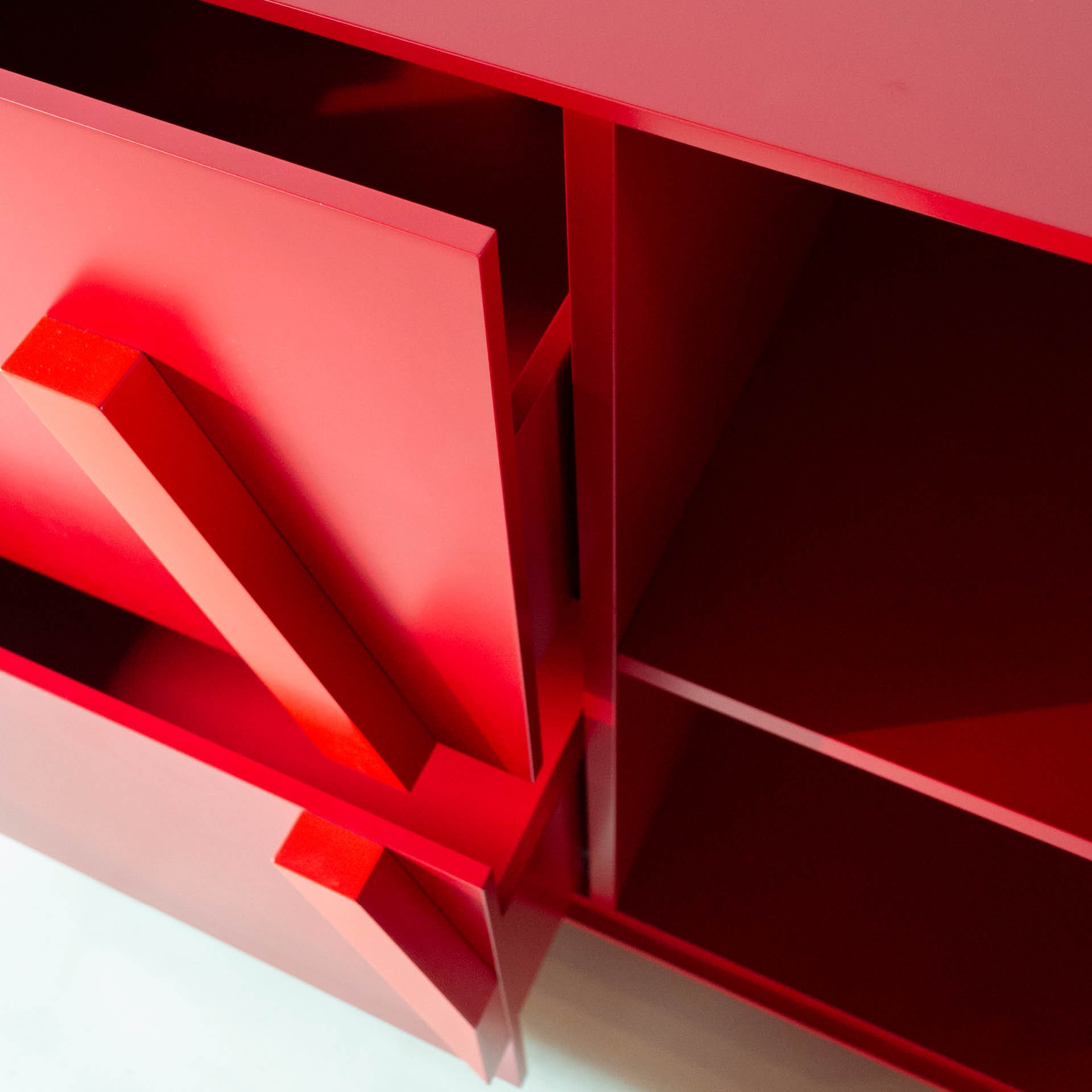 Red love chest of drawers
