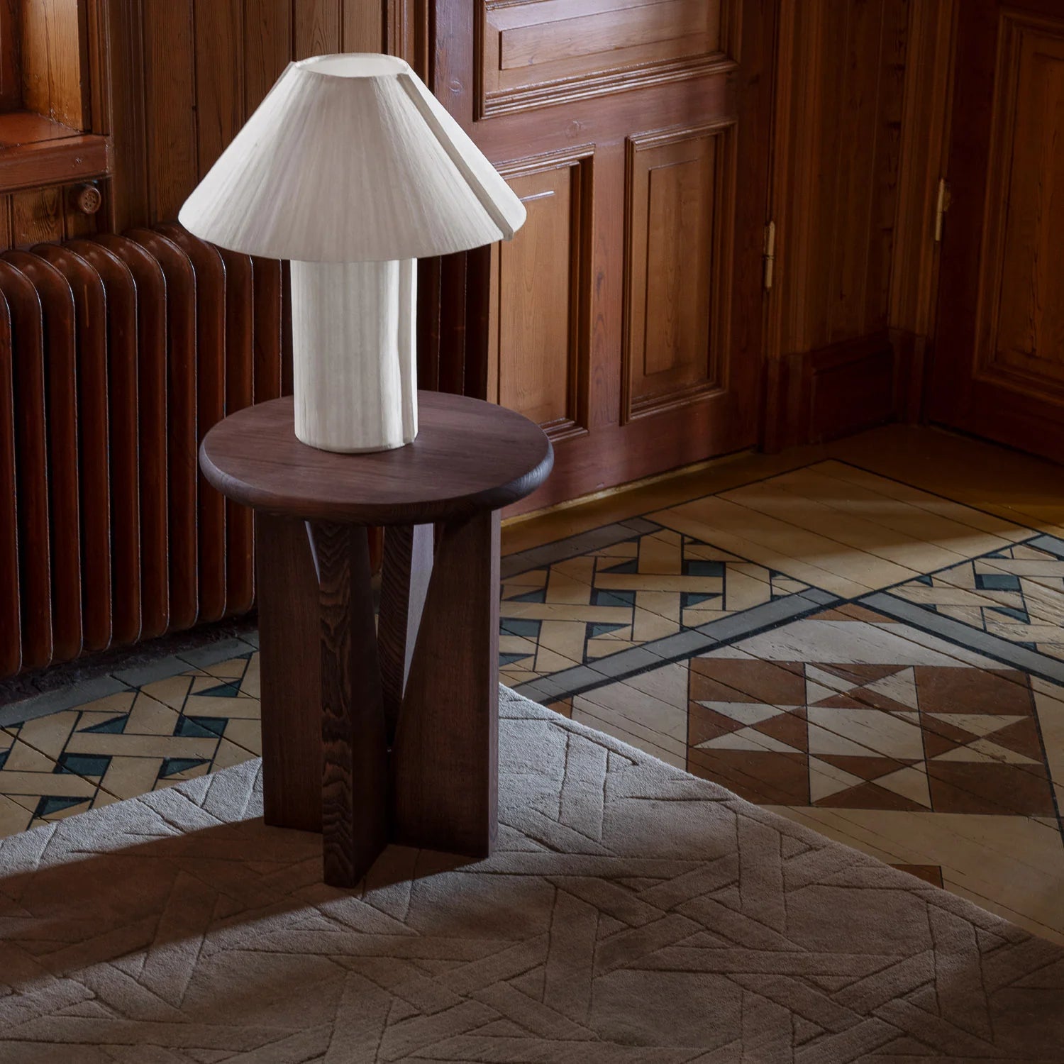 Lampa stołowa PAPER złamana biel