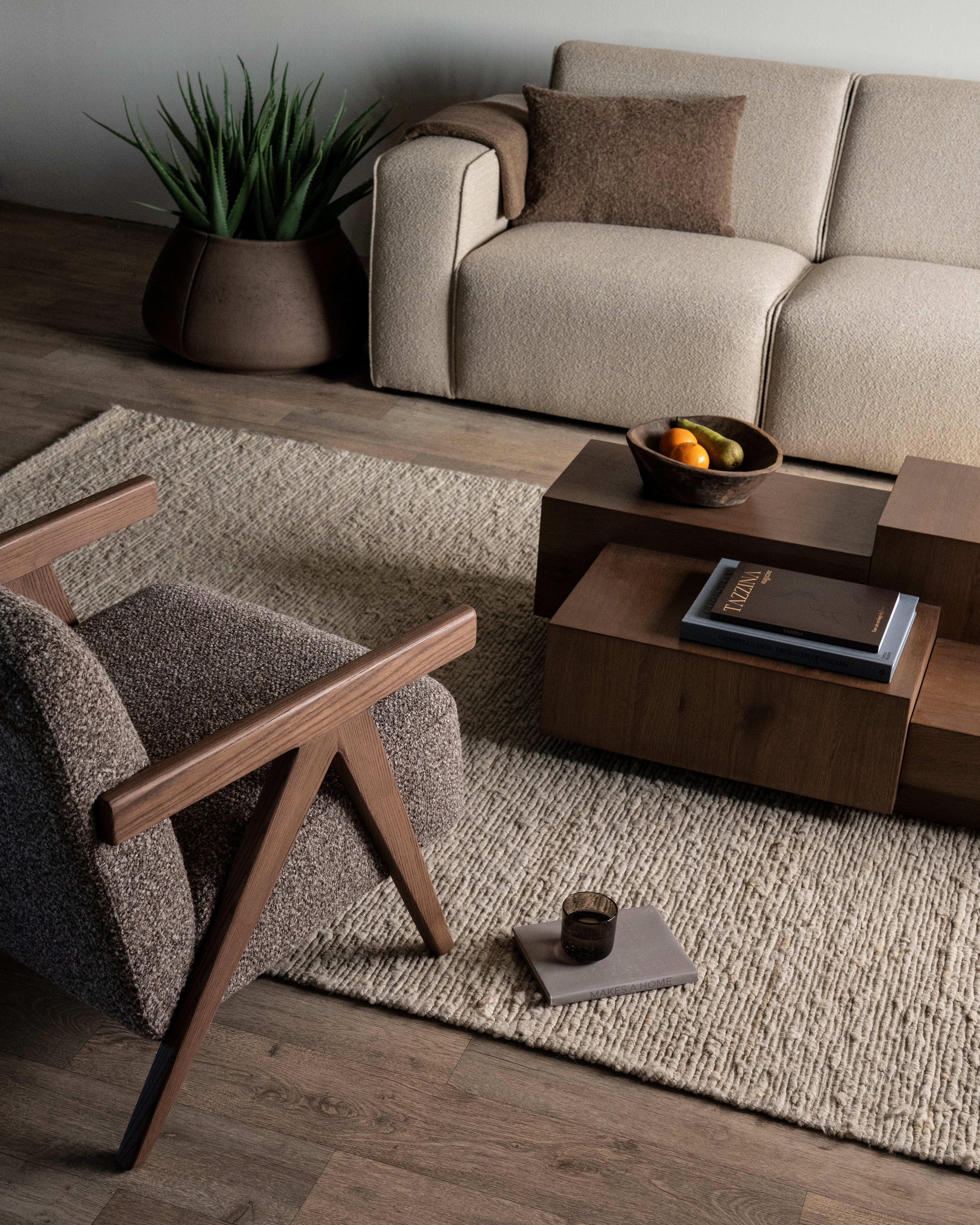 QUINTEN Dark Oak Veneer Coffee Table