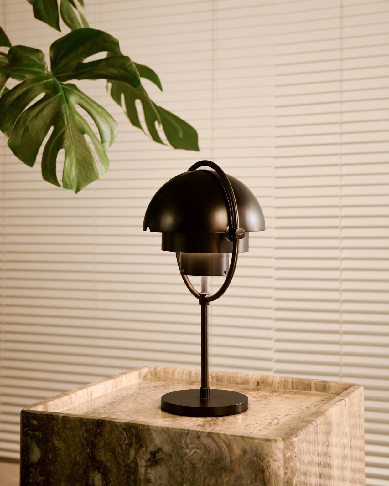 MULTI-LITE portable lamp green with chrome base