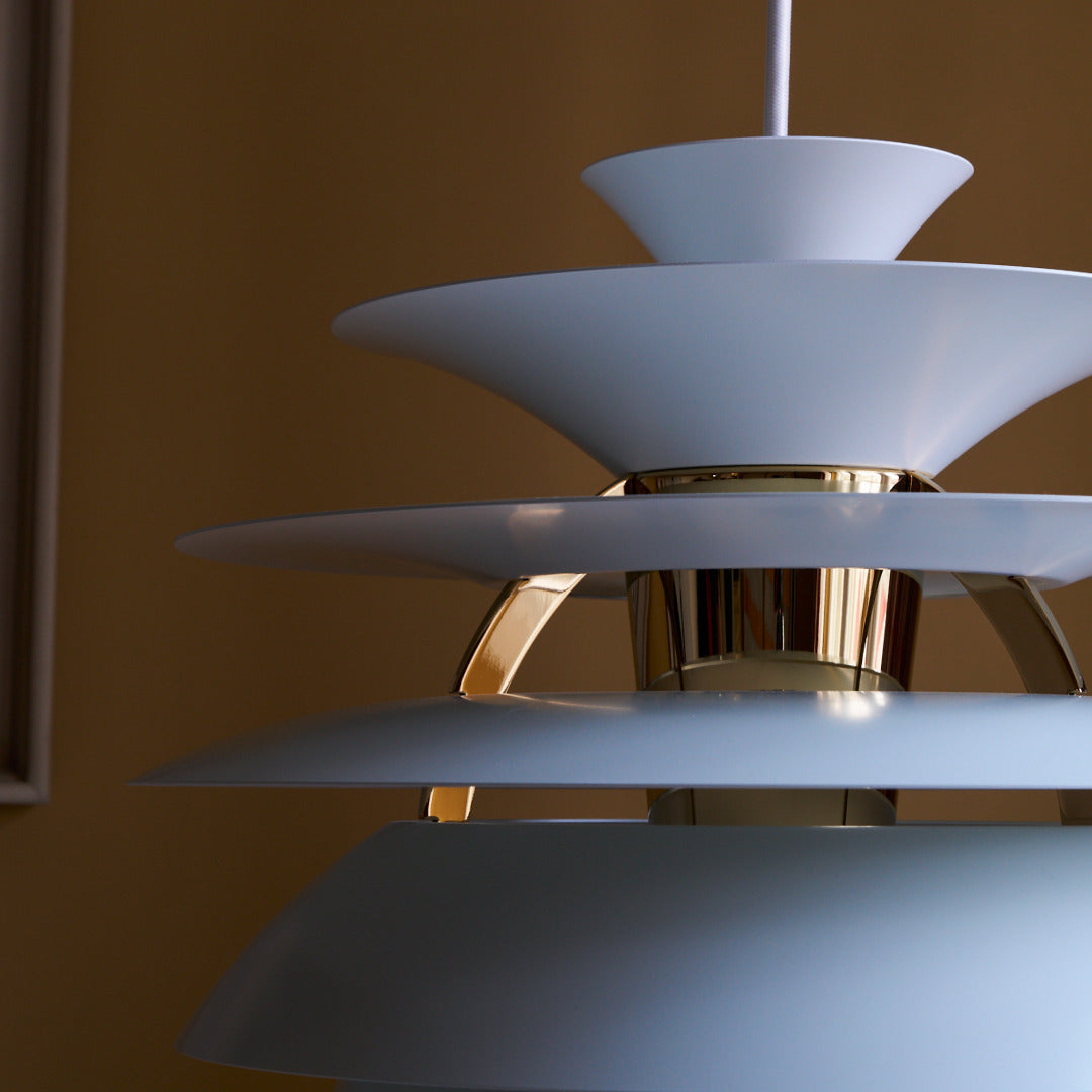 Pendelleuchte PH SNOWBALL schmutziges Blau mit messingfarbener Oberfläche