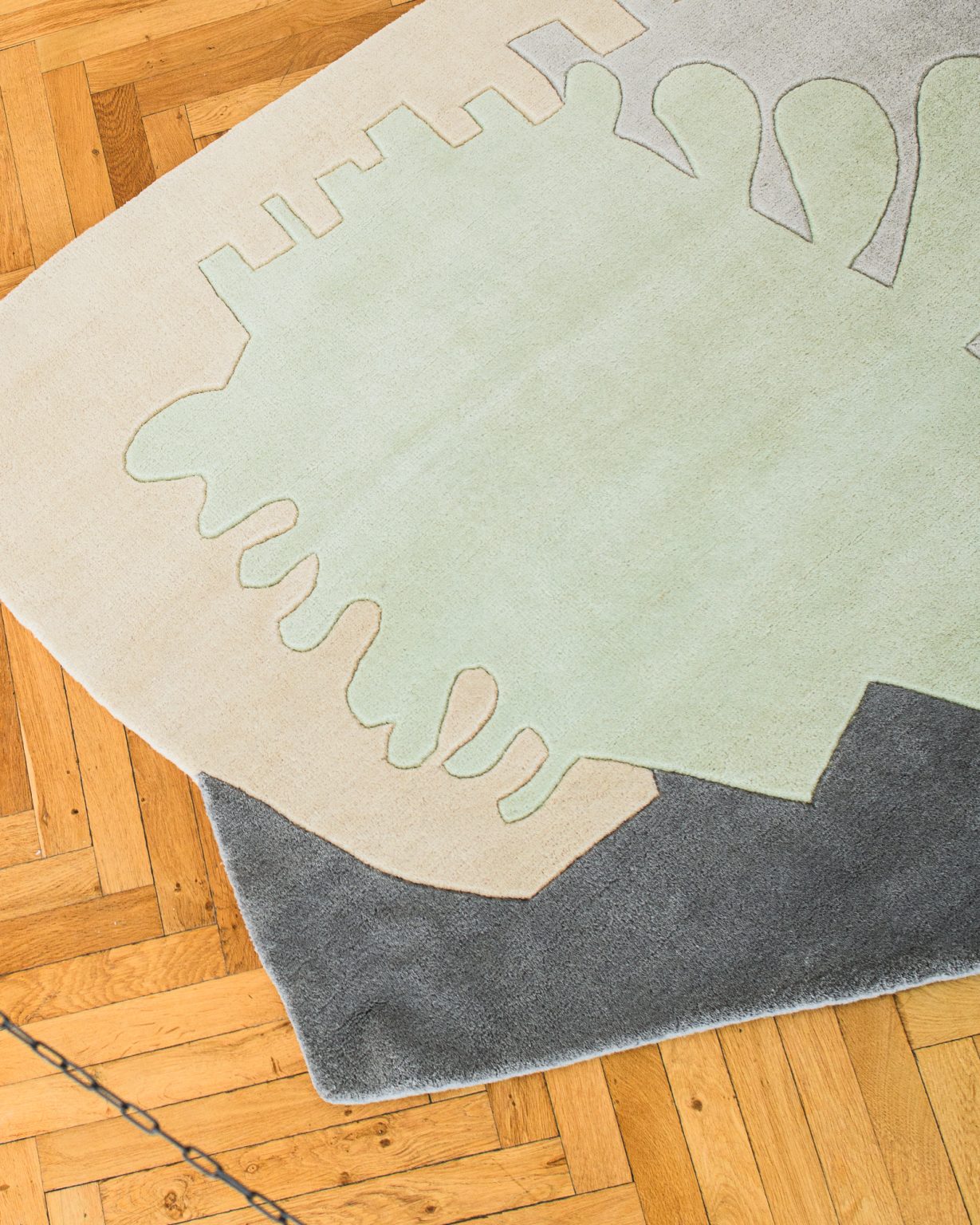 Asymmetrical decorative rug FUSION green with gray