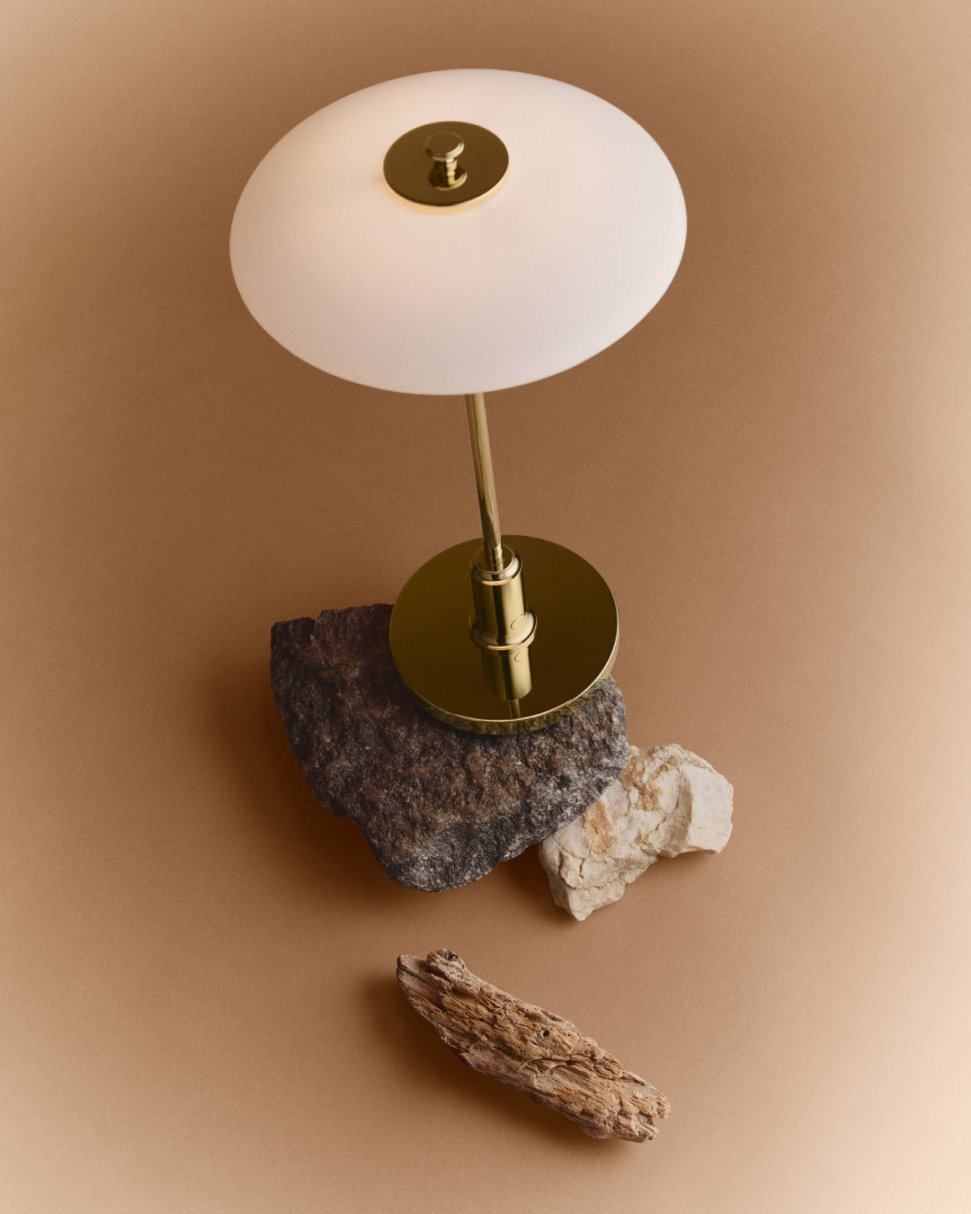 Portable lamp PH 2/1 white with brass base