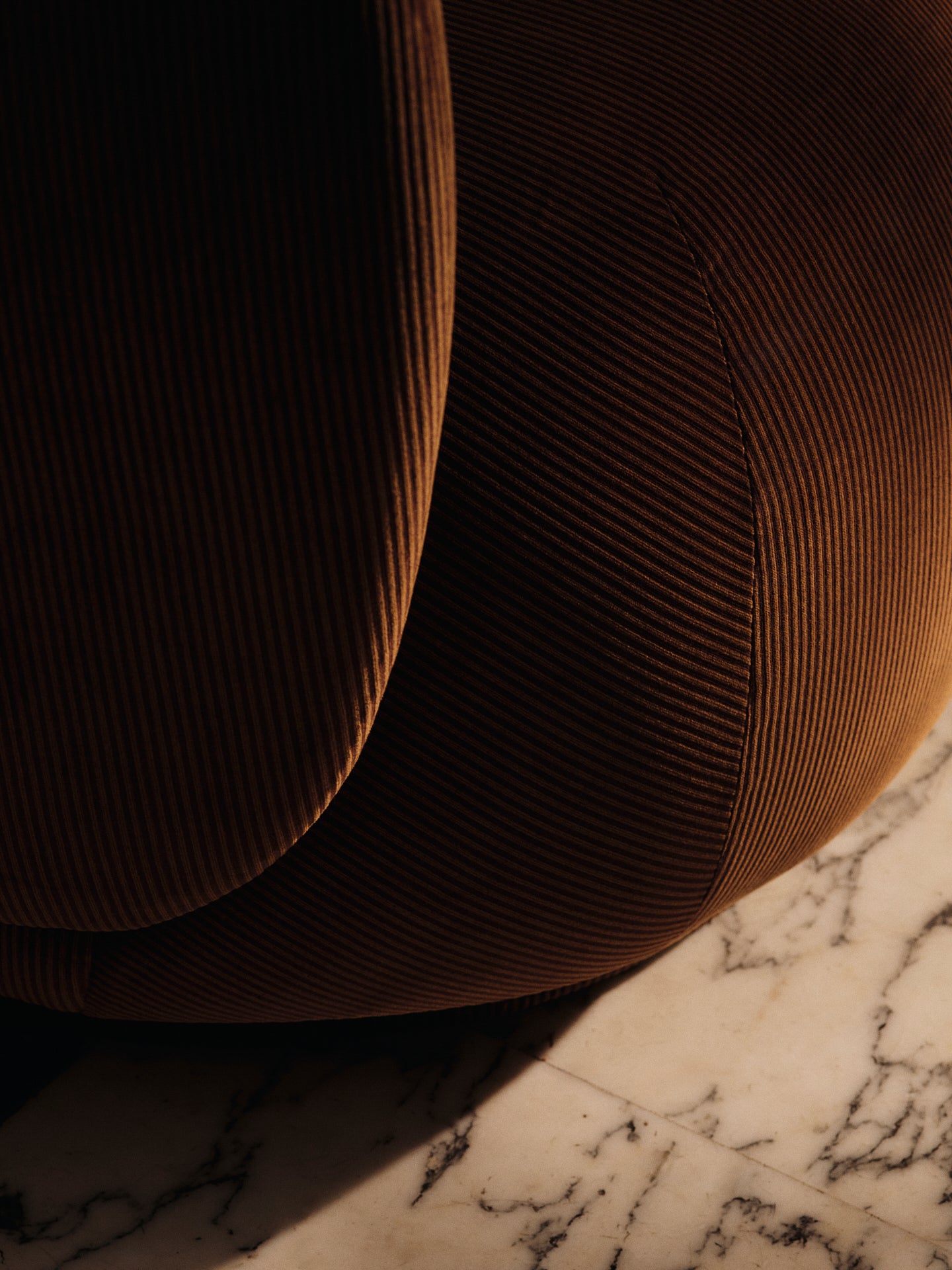 RICO LOUNGE Swivel Armchair Devoré Velvet Rust