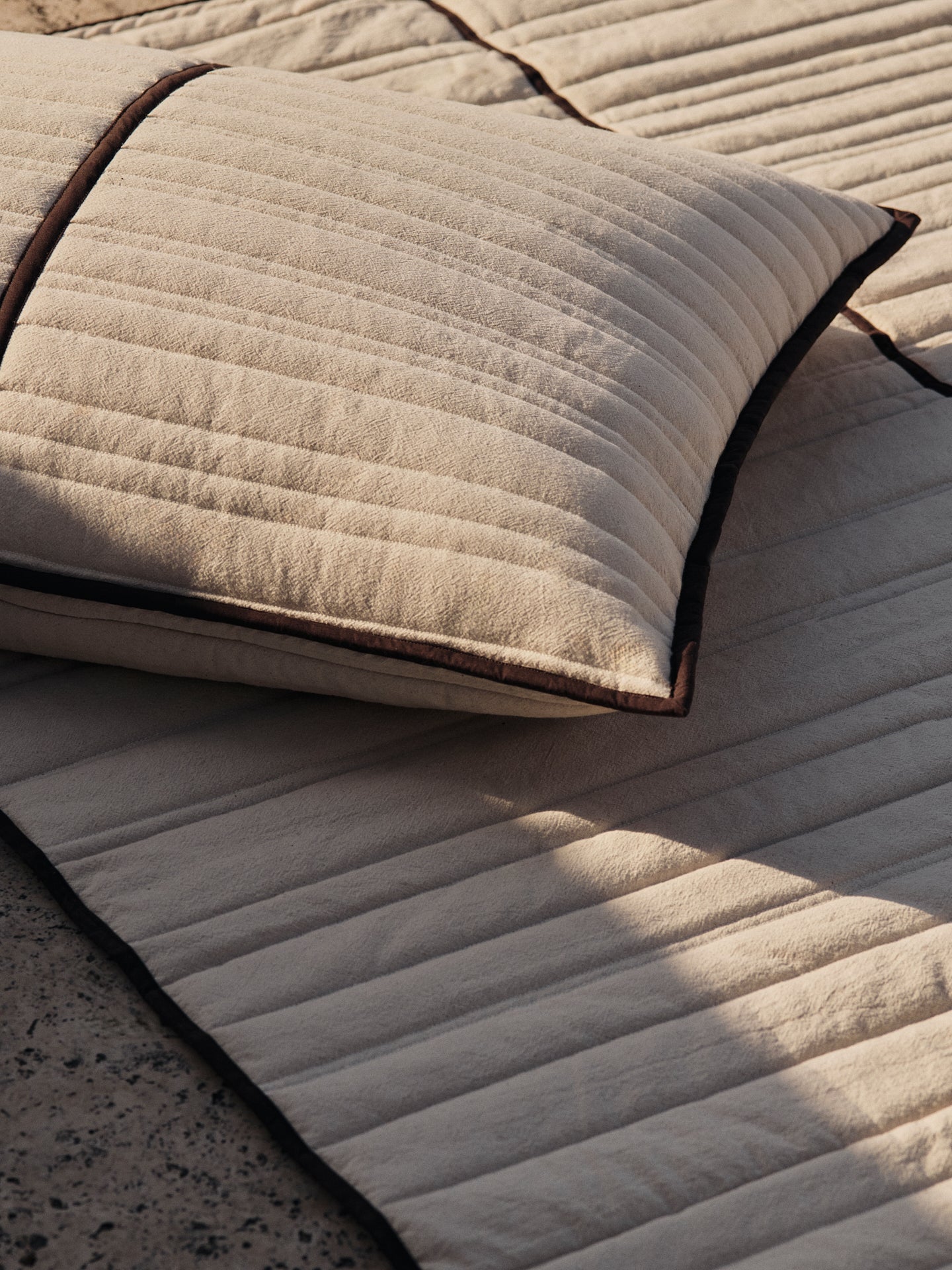 VARI cream bedspread with brown