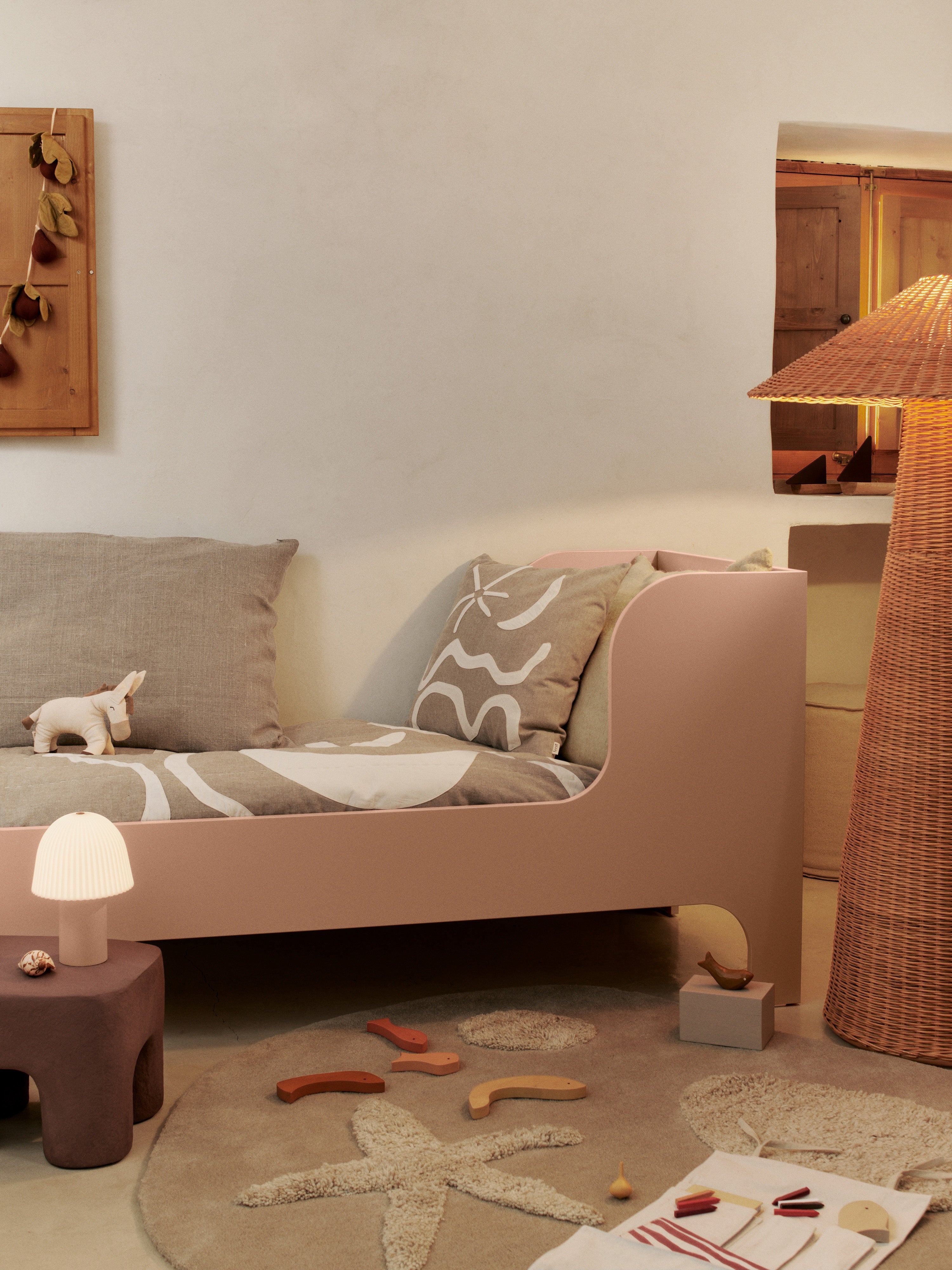 Portable lamp FRILL broken white with beige
