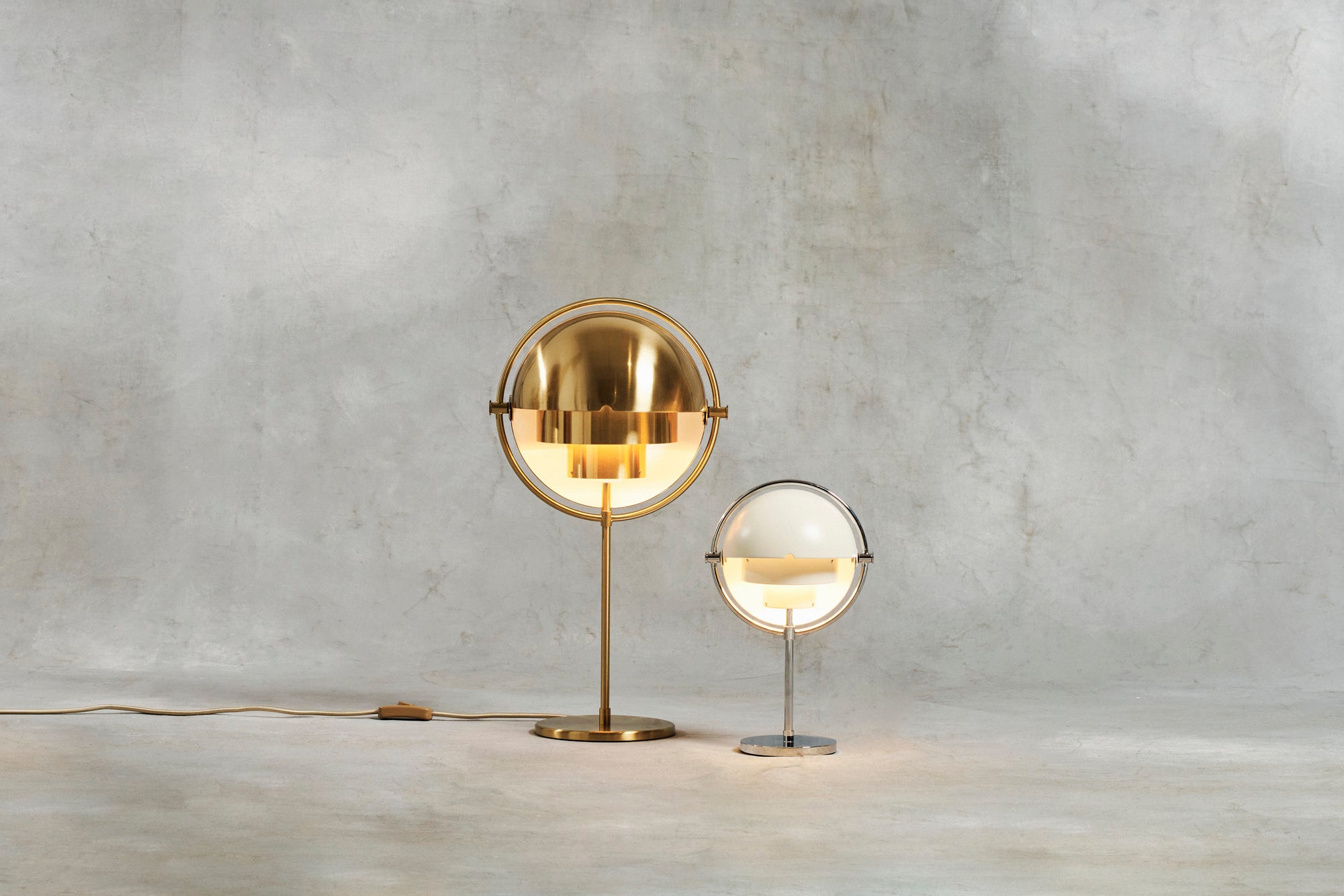 MULTI-LITE table lamp in light green with a brass base