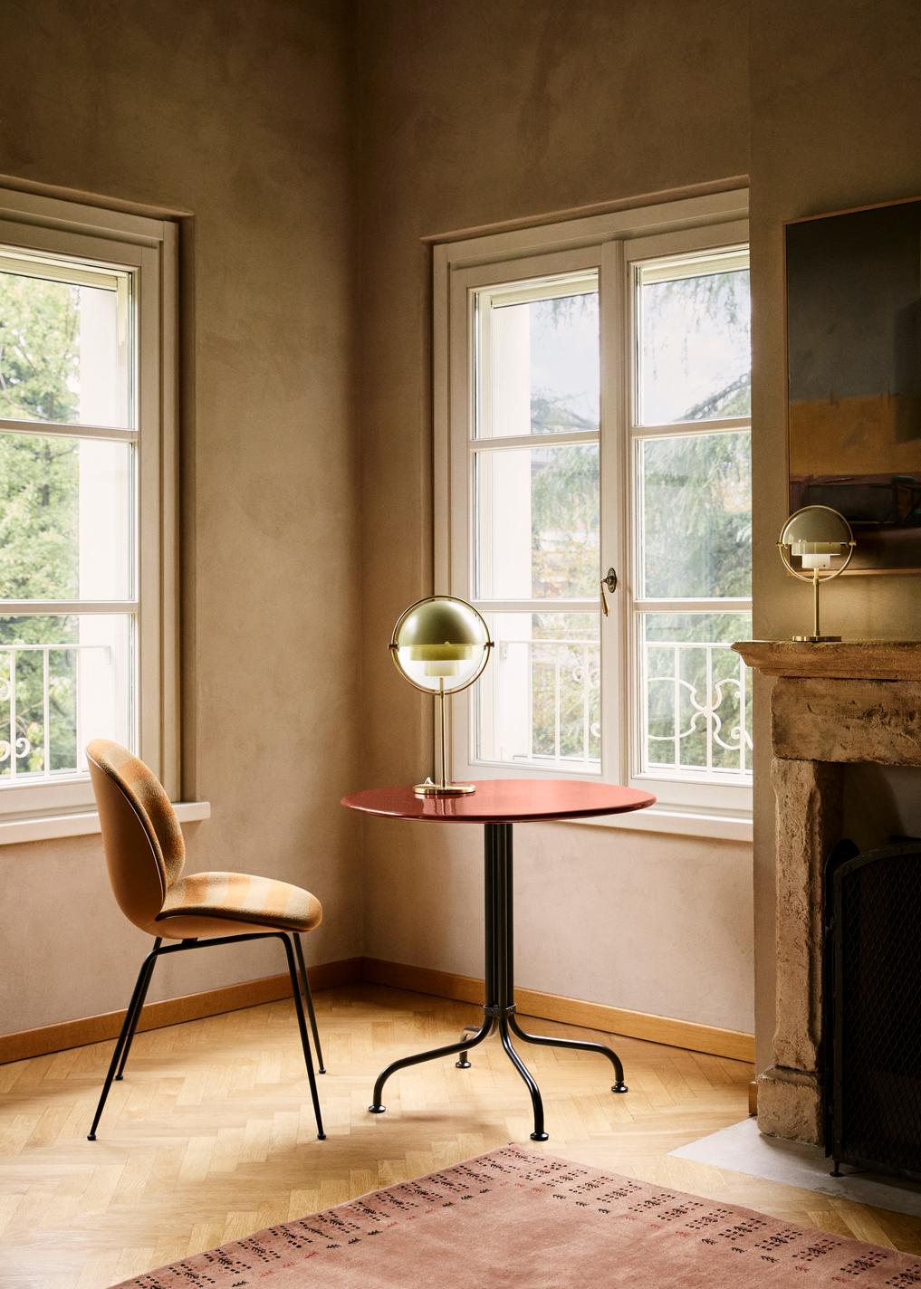MULTI-LITE table lamp in light green with a brass base