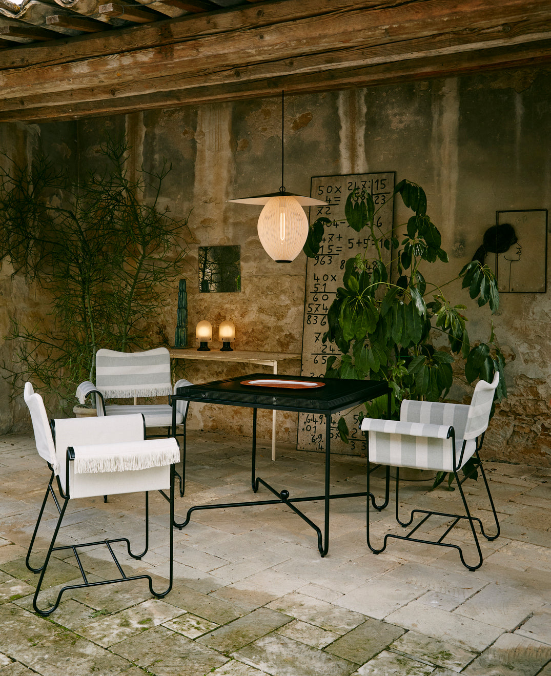 TROPIQUE garden chair gray with a white steel base