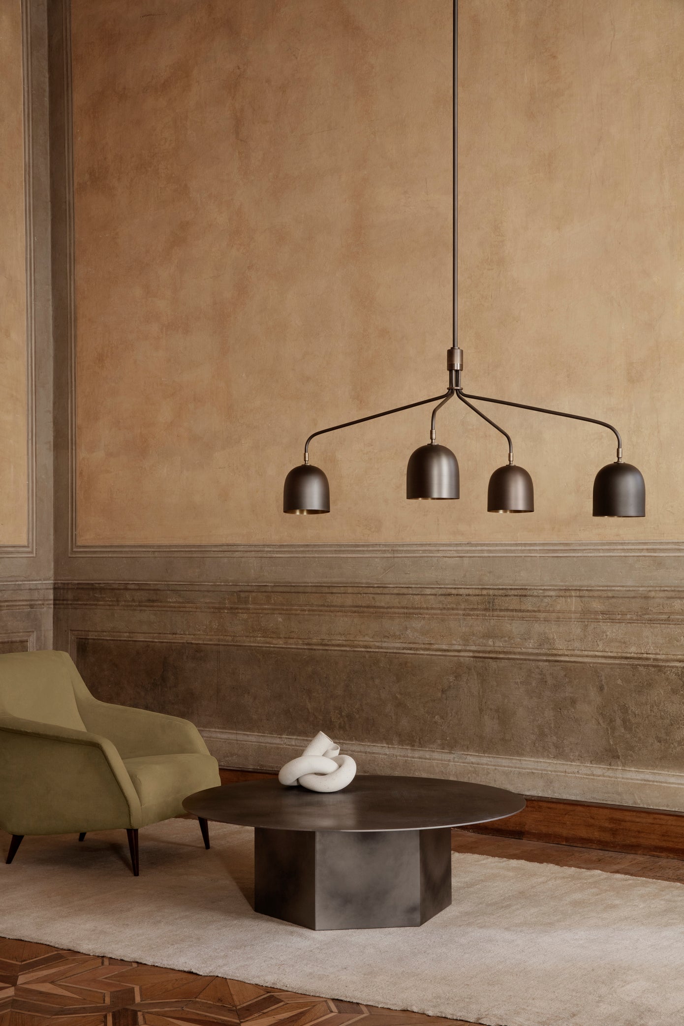 HOWARD white chandelier