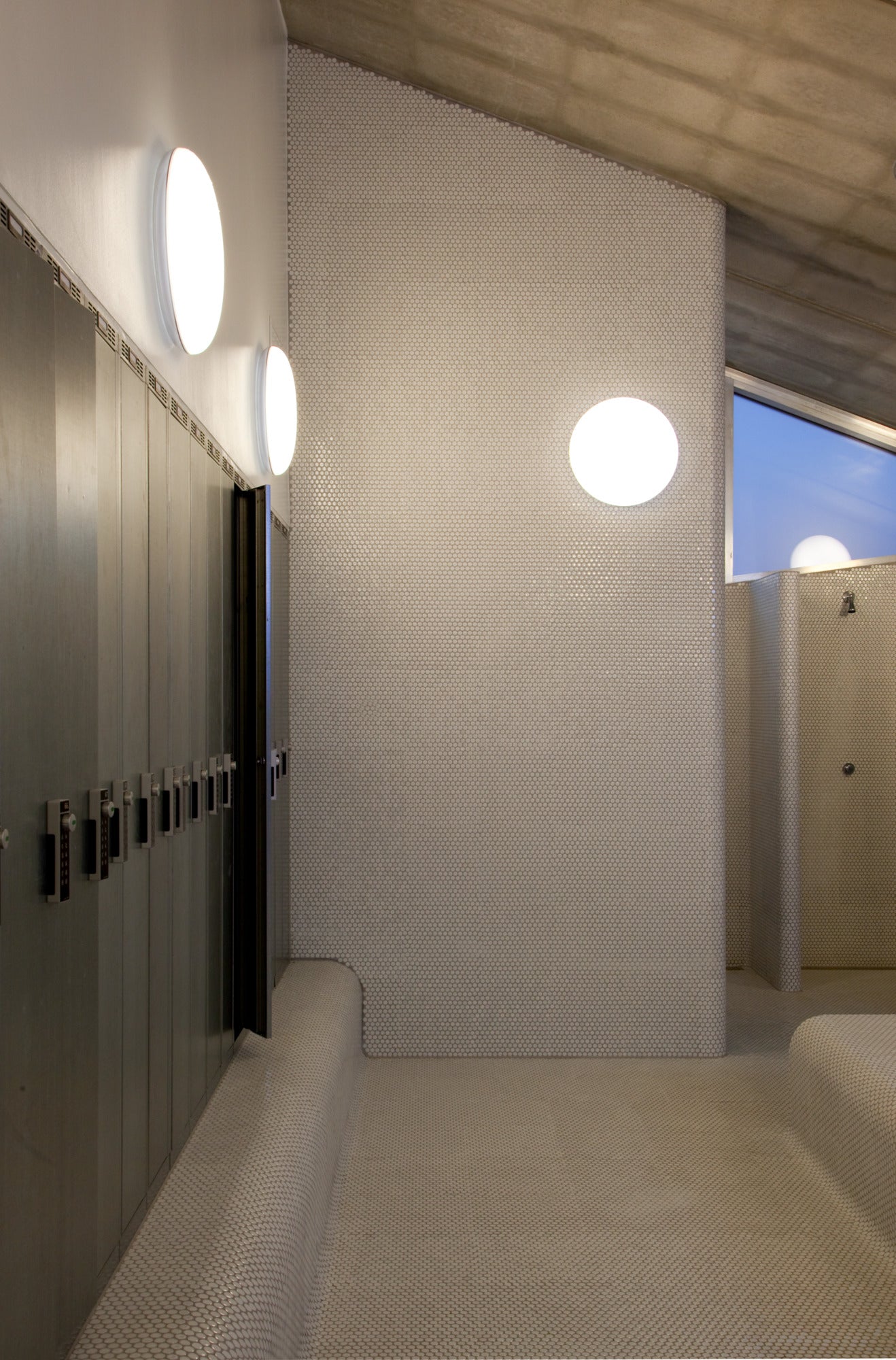 SILVERBACK opal ceiling light