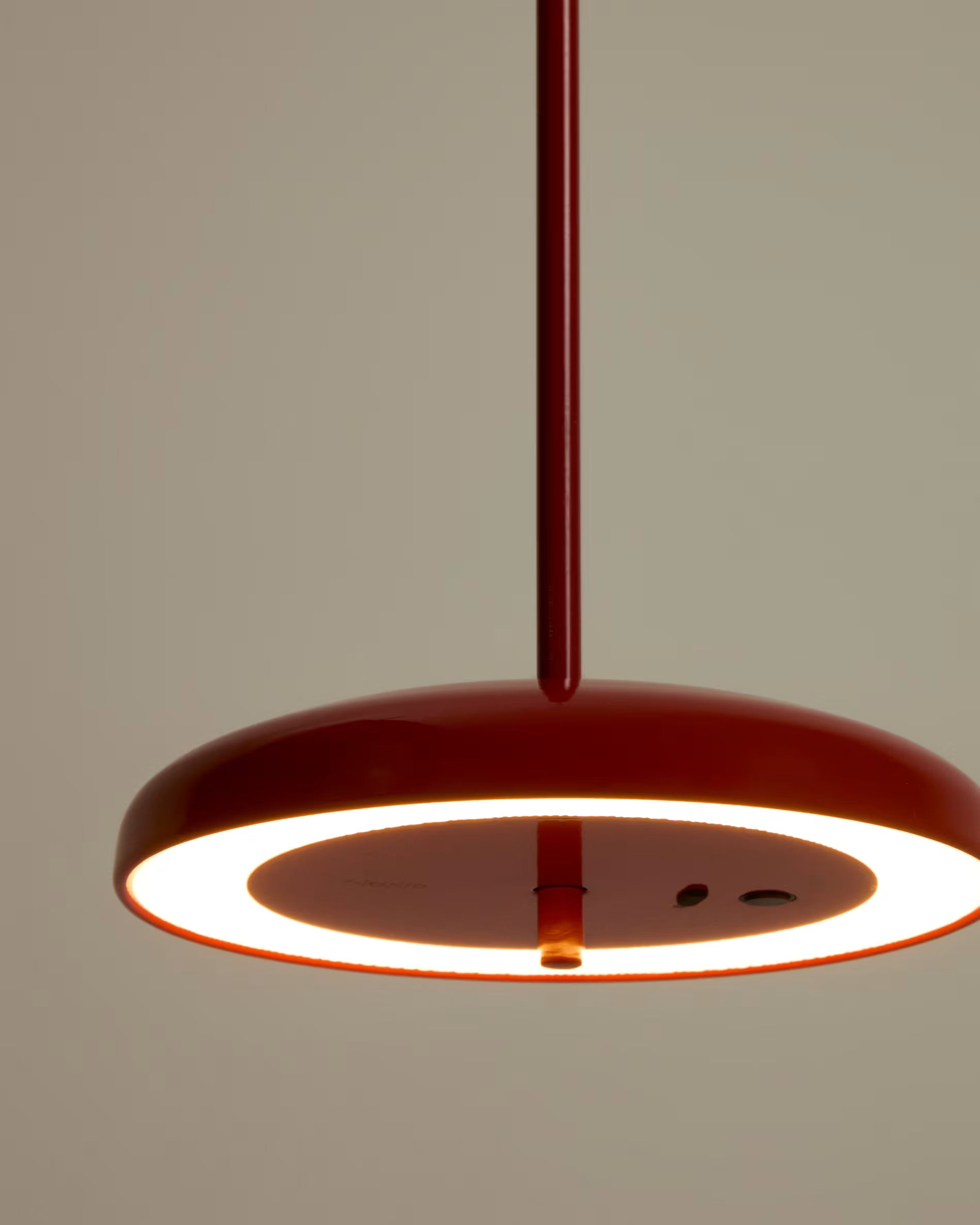 PORTE red pendant lamp