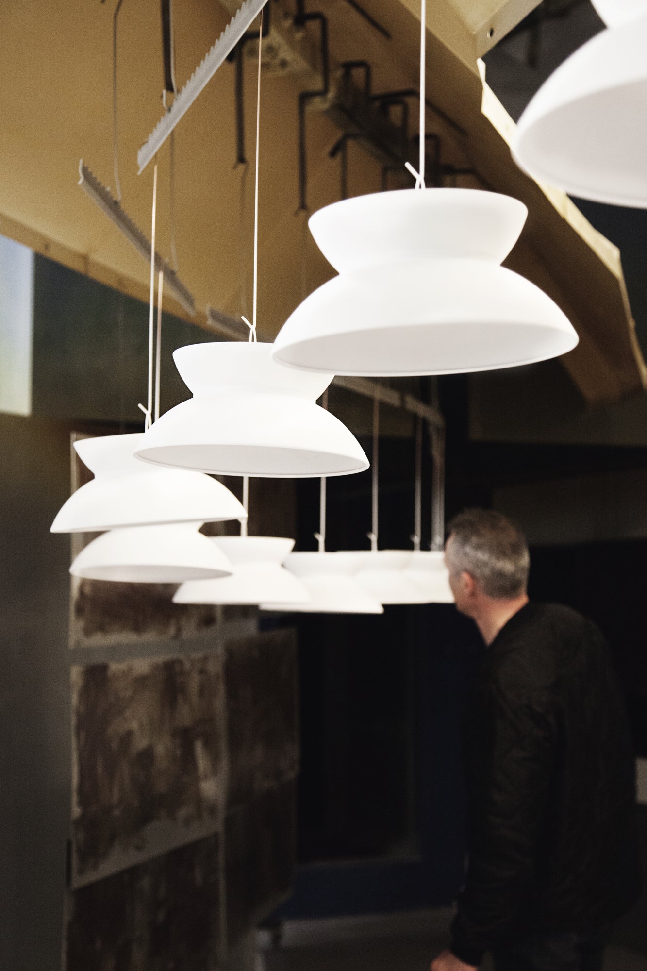 DOO-WOP white pendant lamp