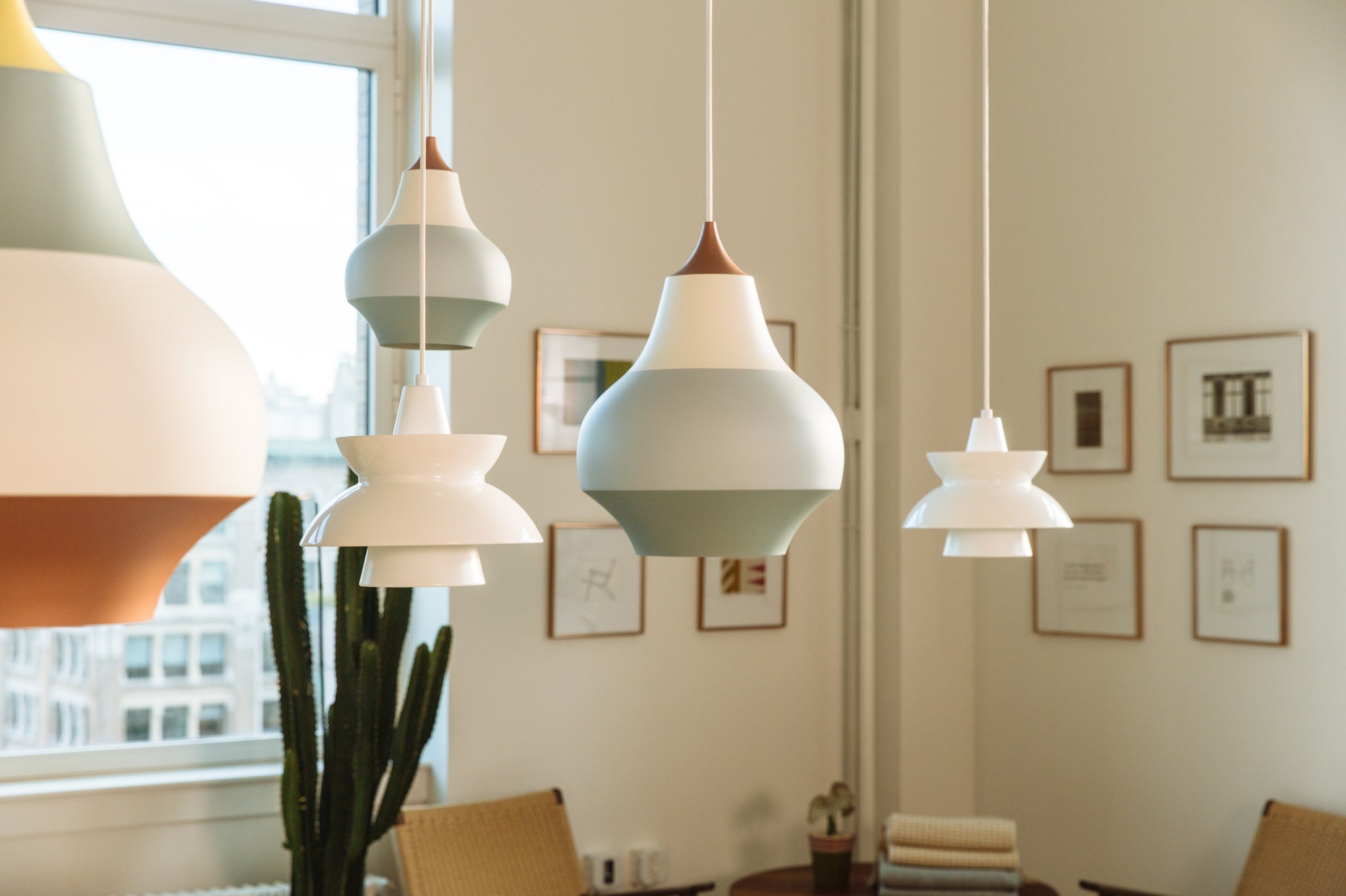 DOO-WOP white pendant lamp