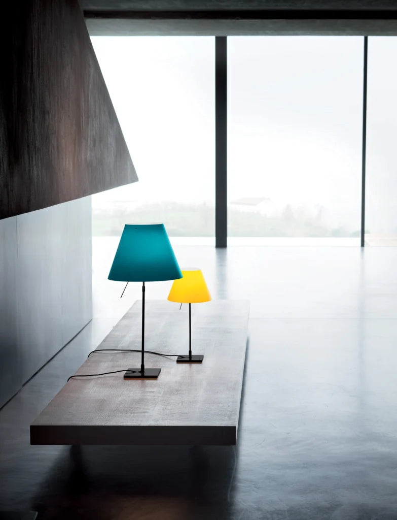 Costanza red table lamp