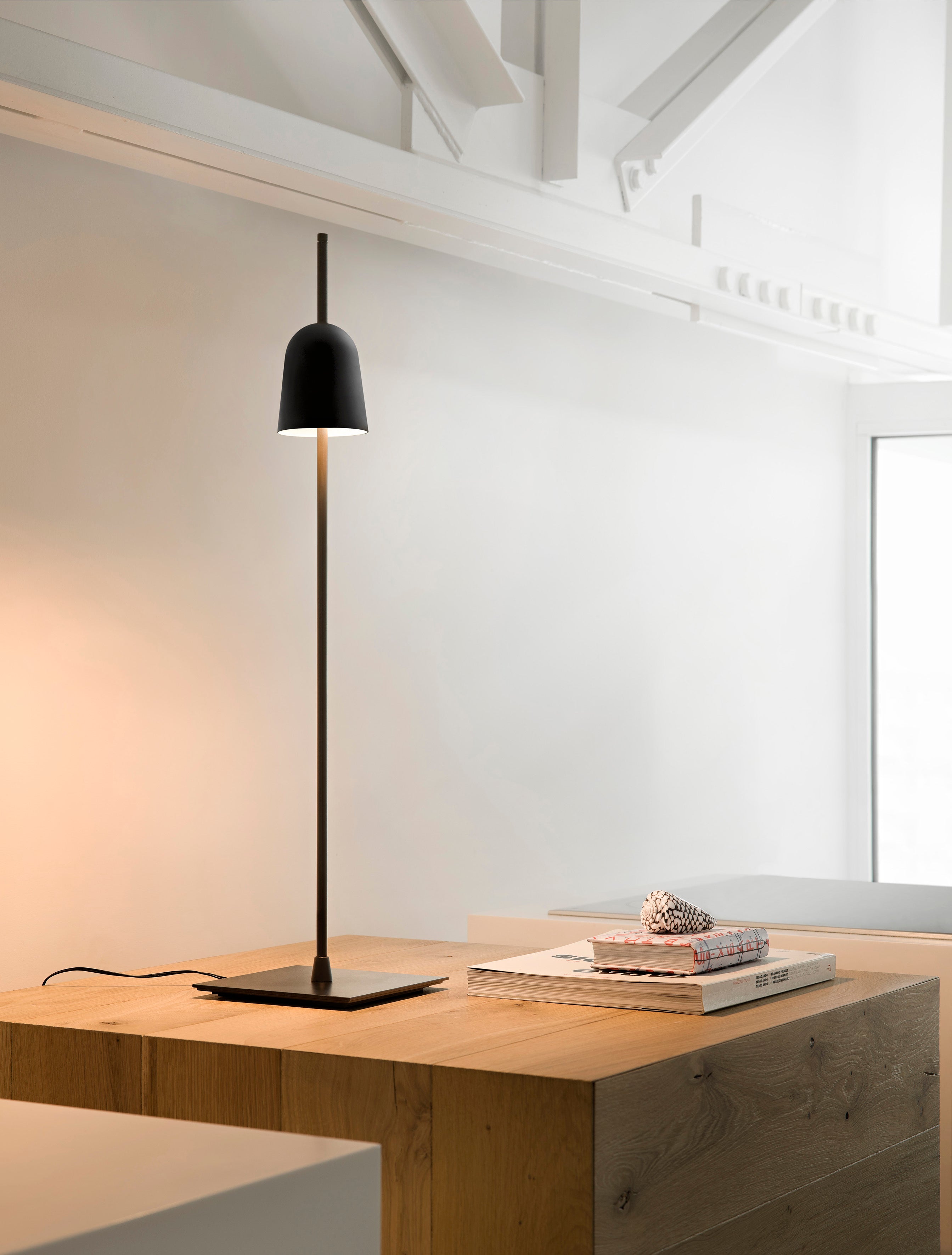 Aufstiegschwarztischlampe