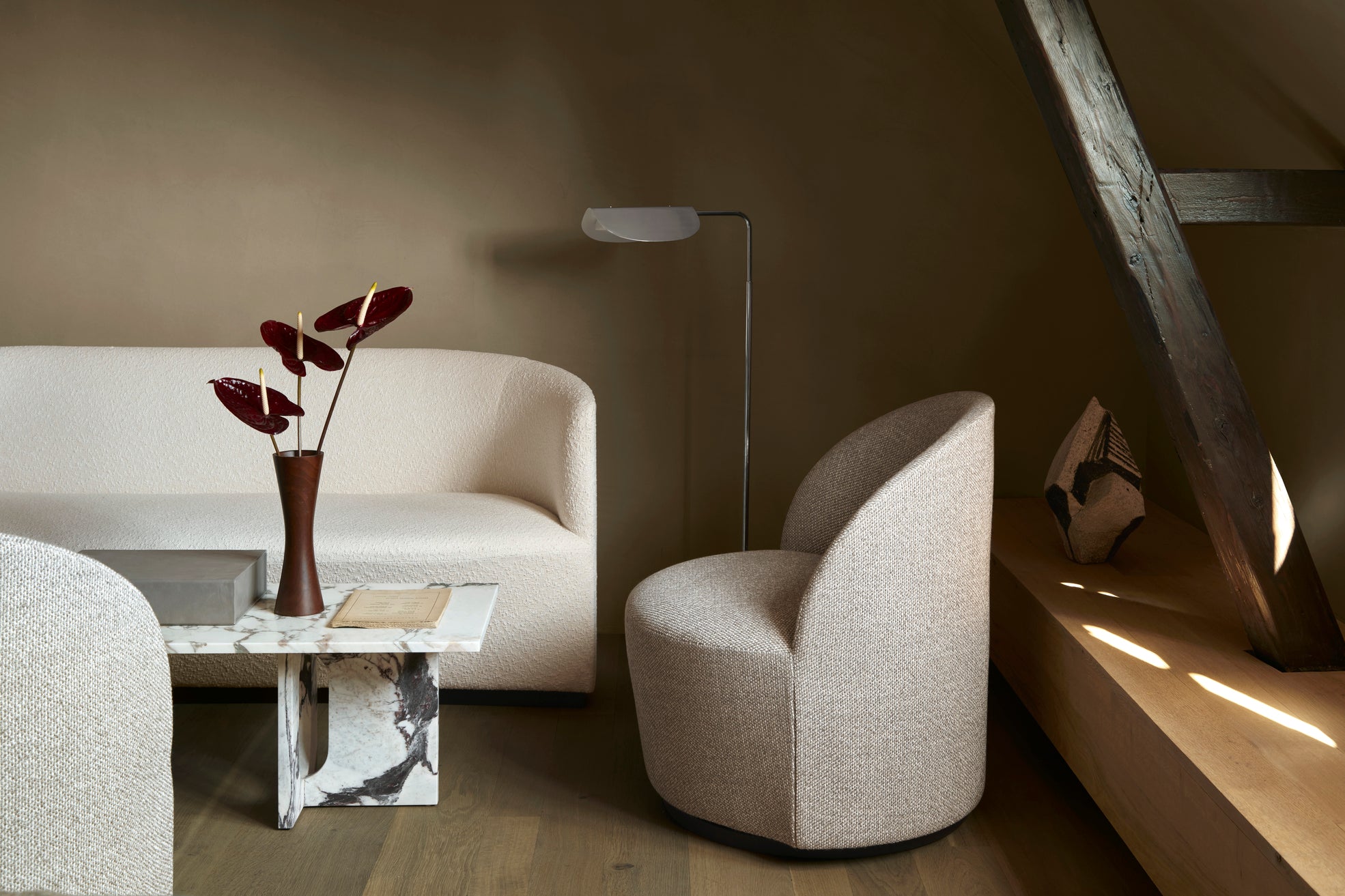TEAROOM Sofa light beige