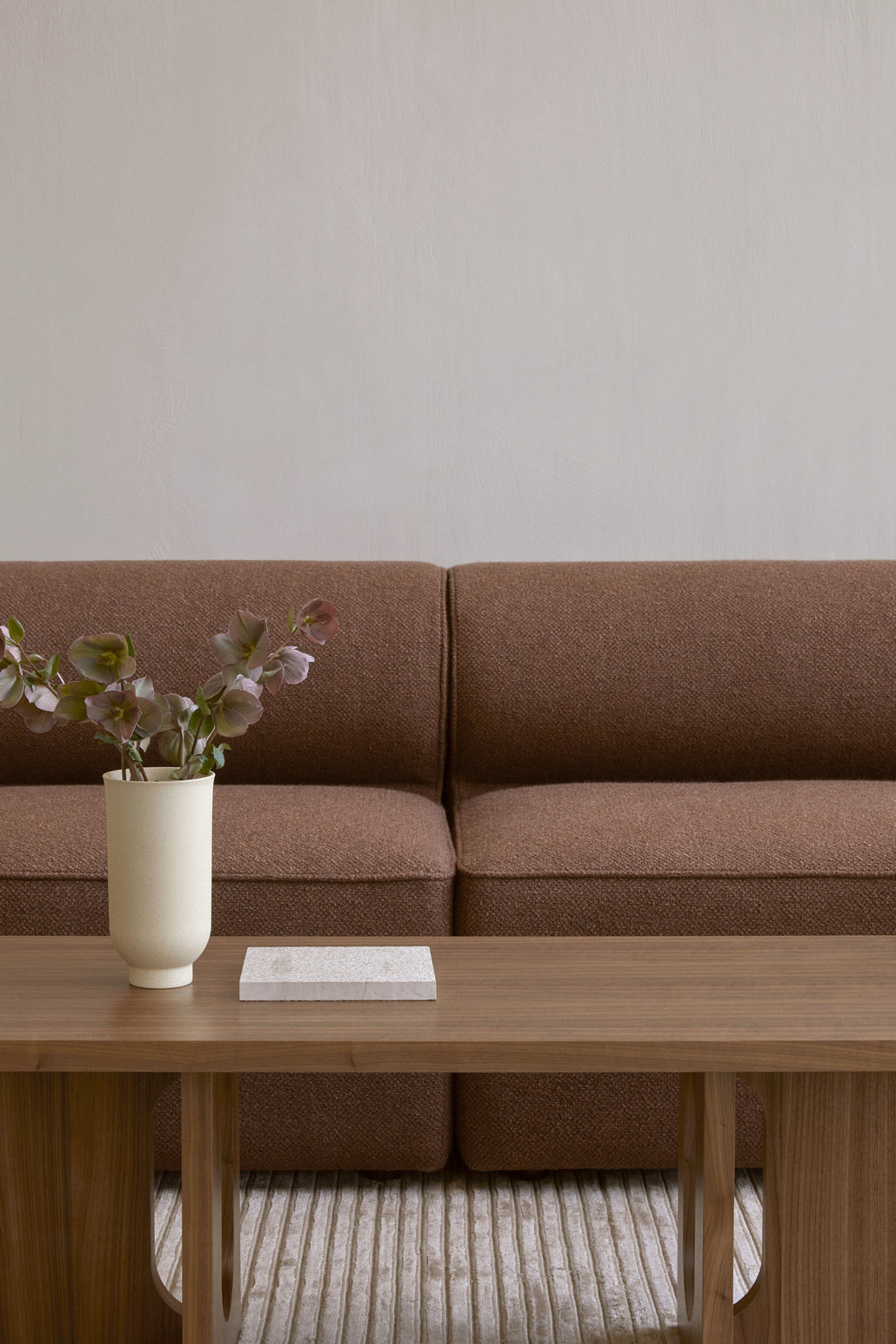 ANDROGYNE oak veneer coffee table
