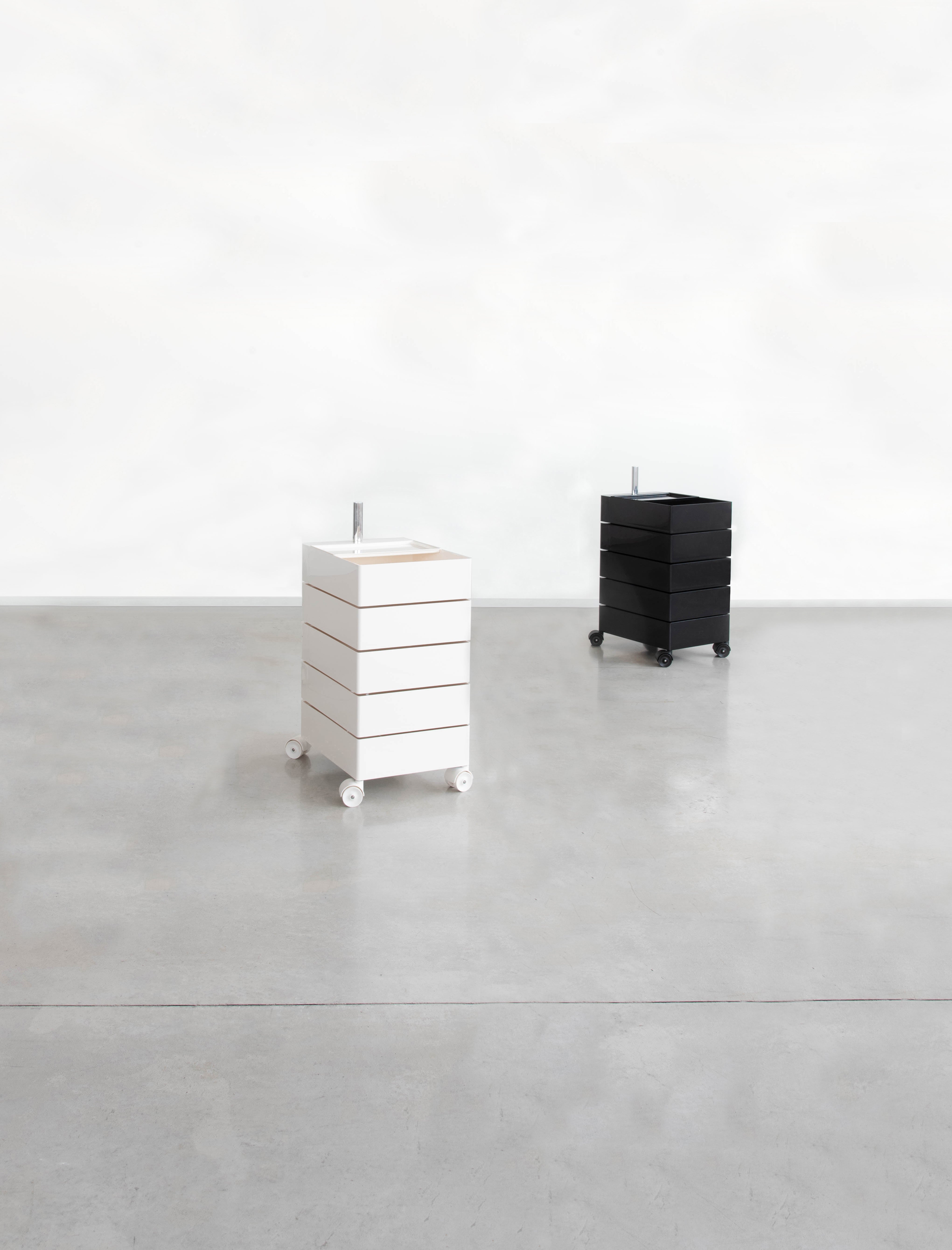 Cabinet with wheels 360˚ Various colors