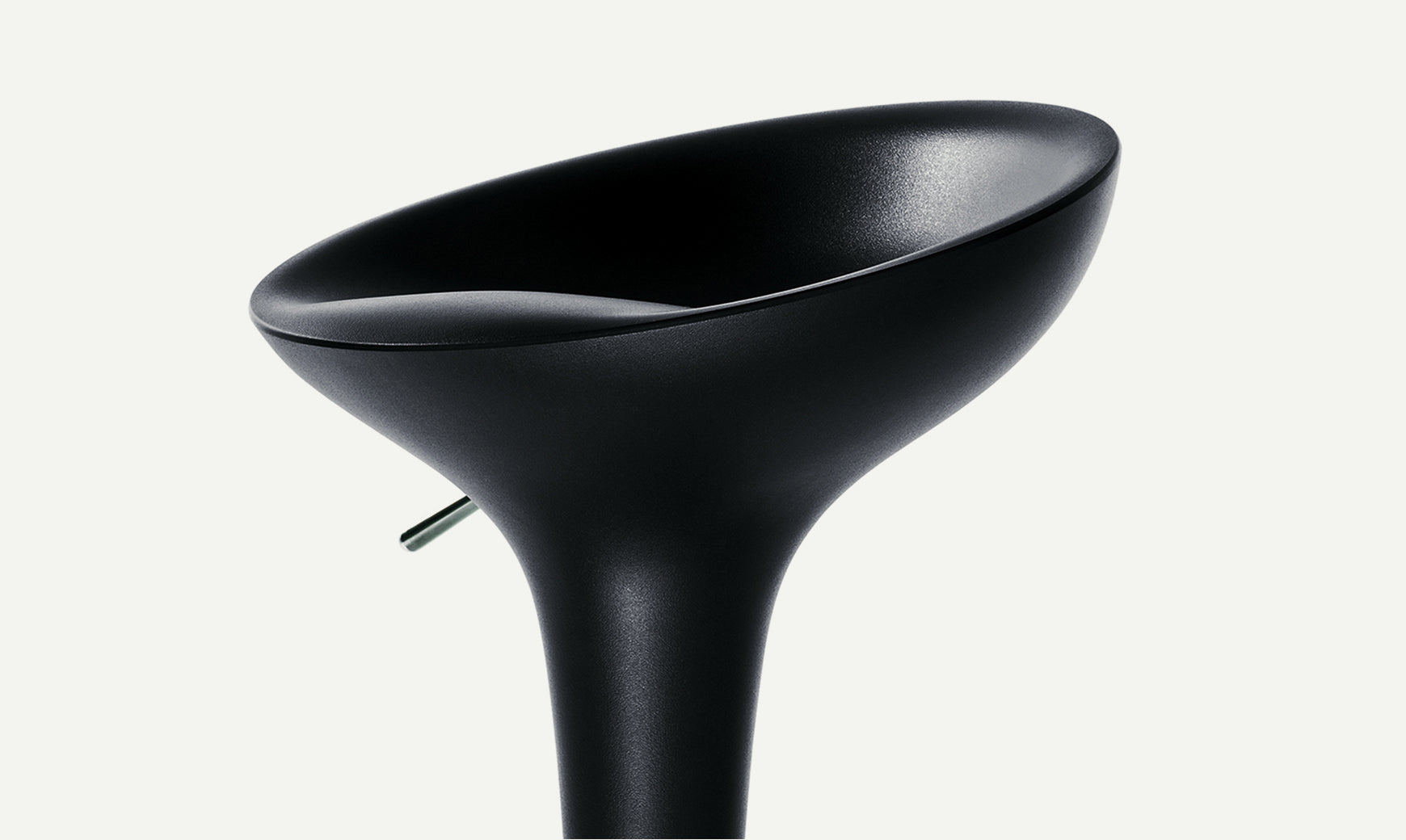 BOMBO black bar stool with adjustable chrome base