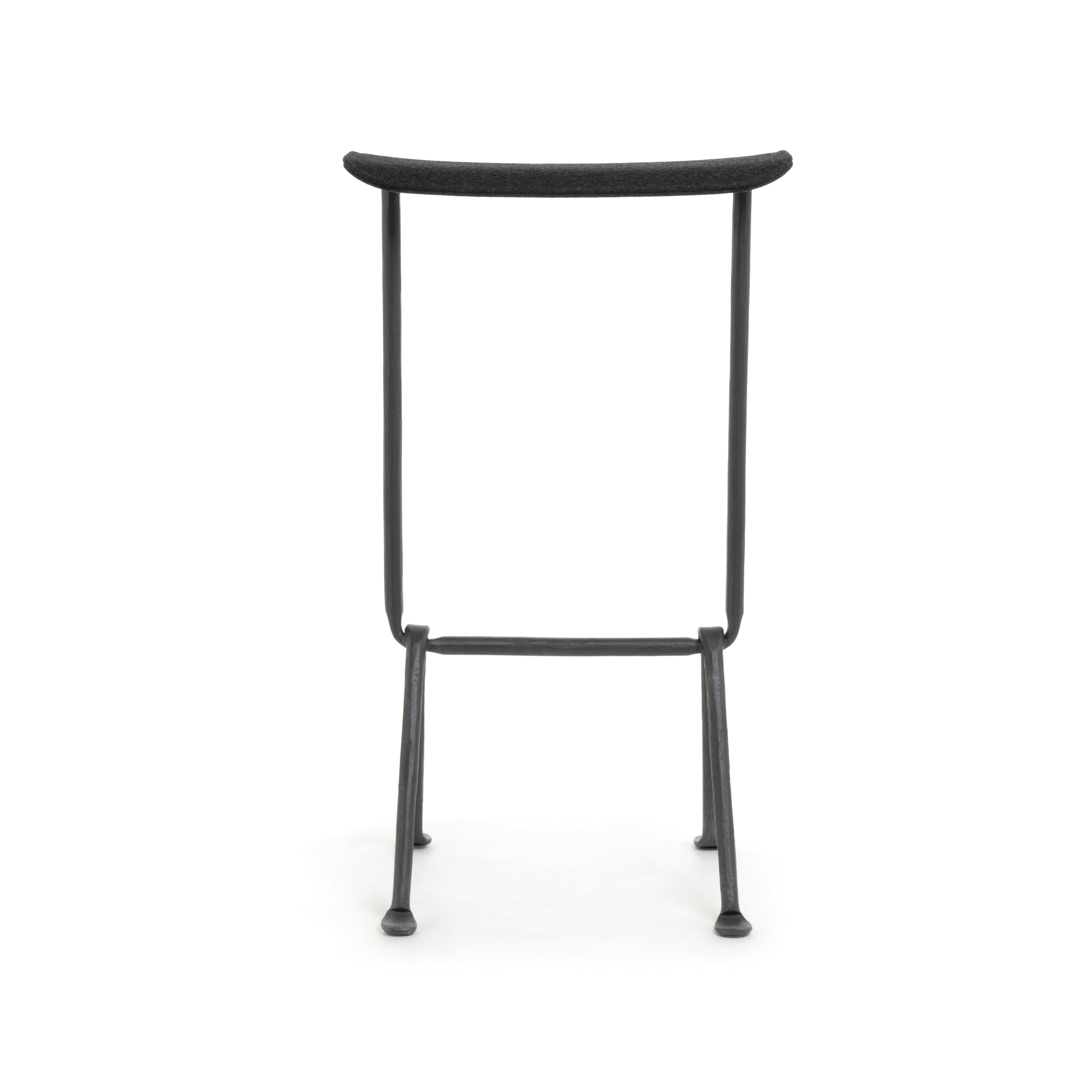 OFFICINA bar stool with anthracite base and gray seat