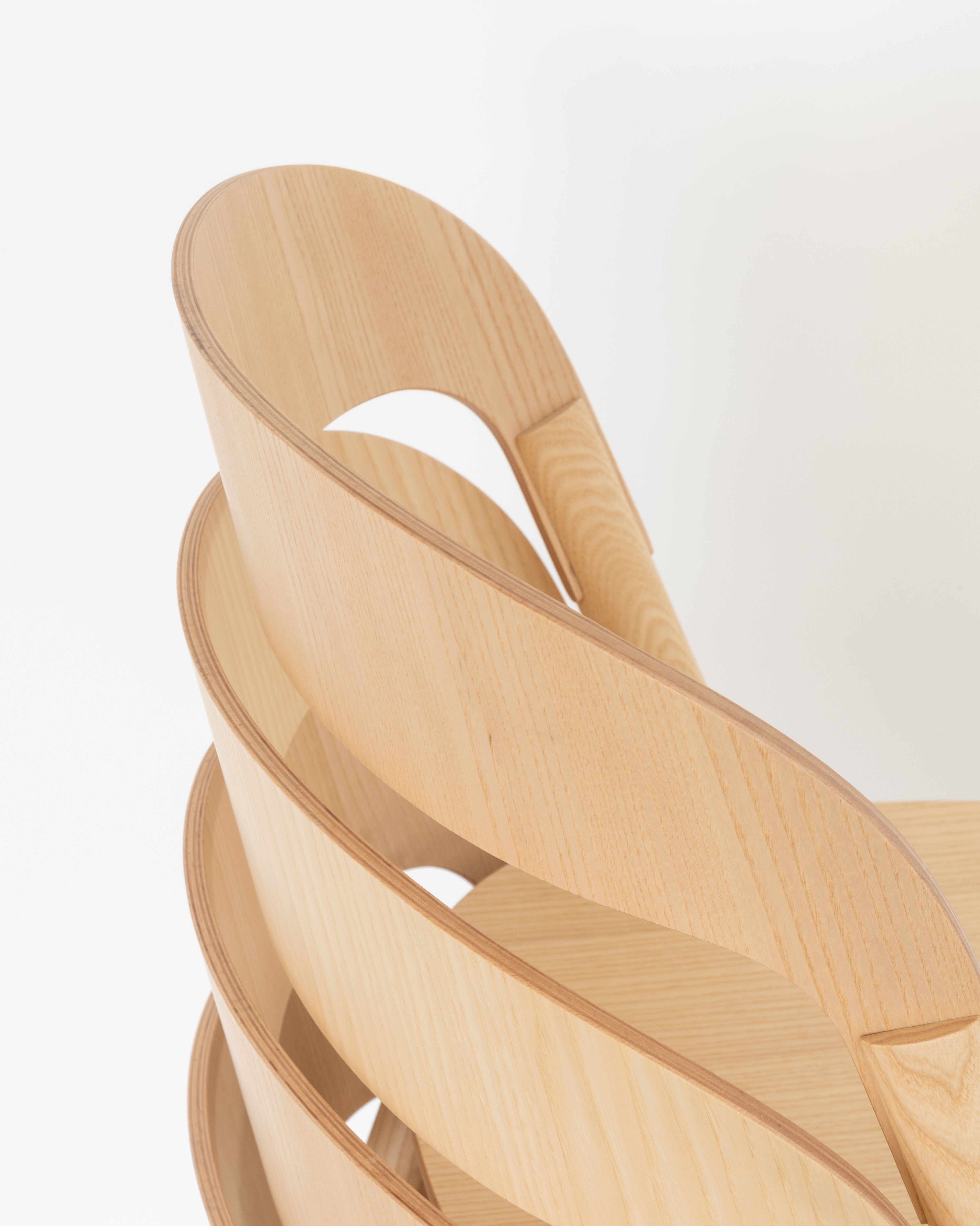 PILA chair red ash wood