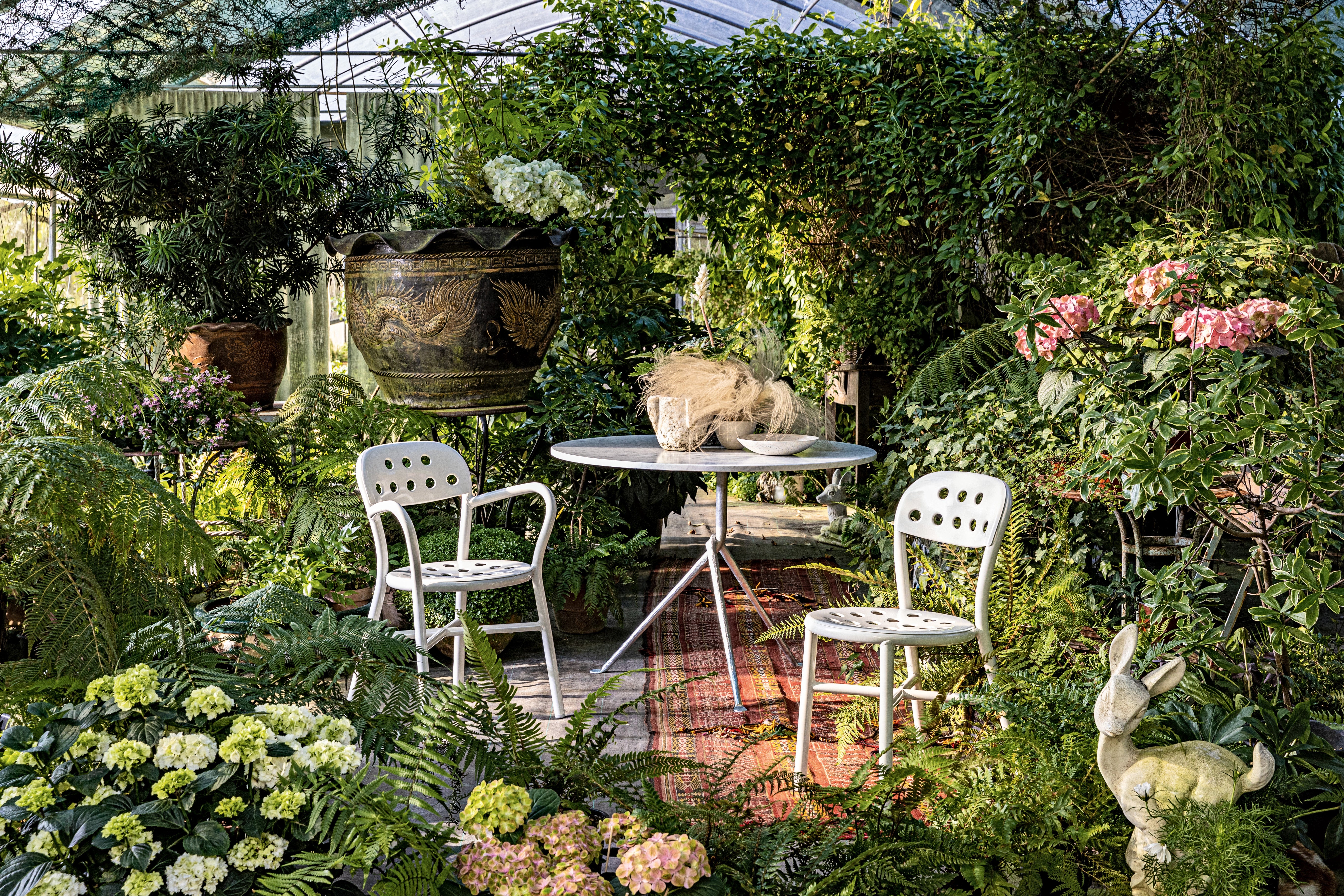 White outdoor armchair PIPE