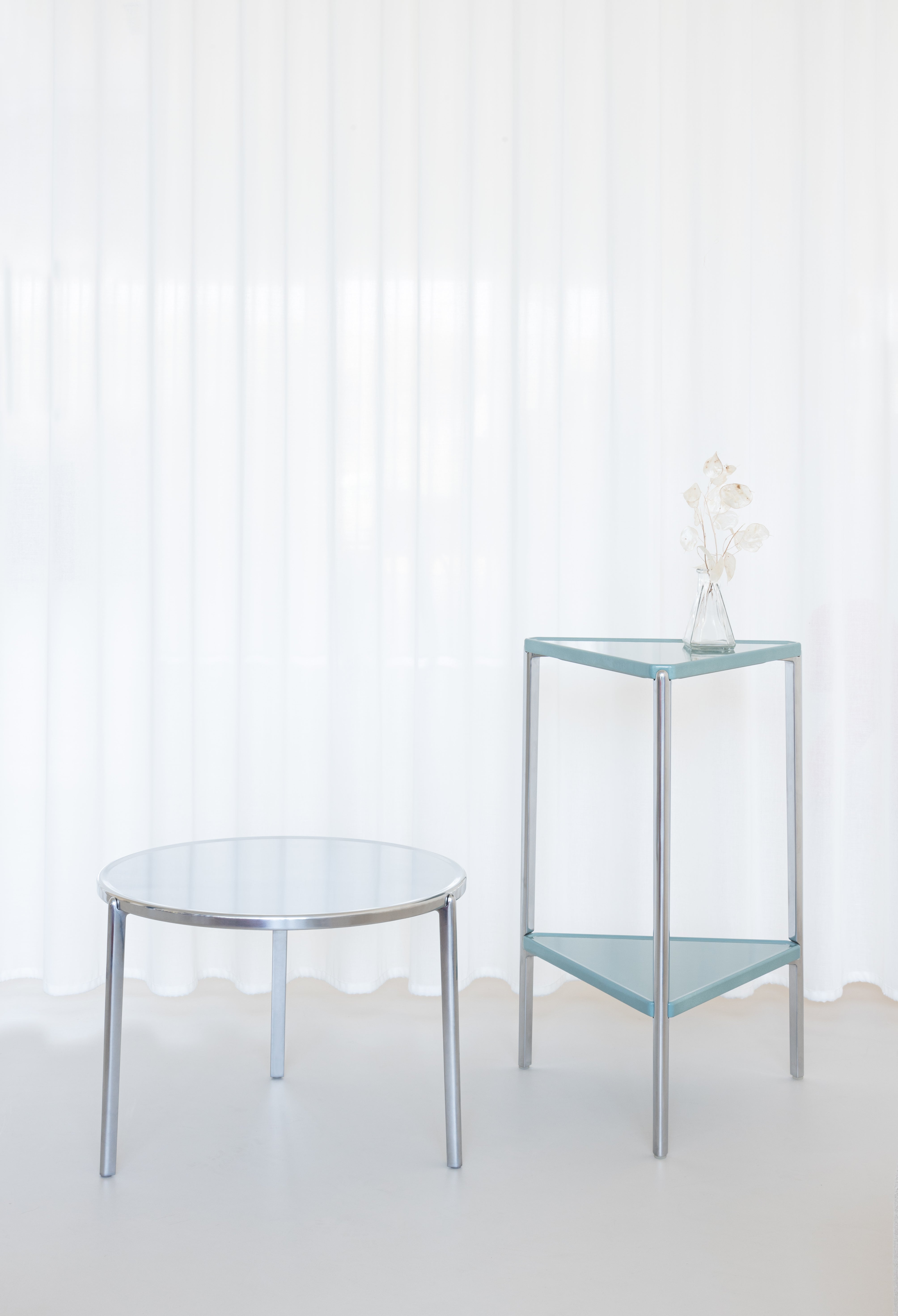 TAMBOUR cream concrete side table