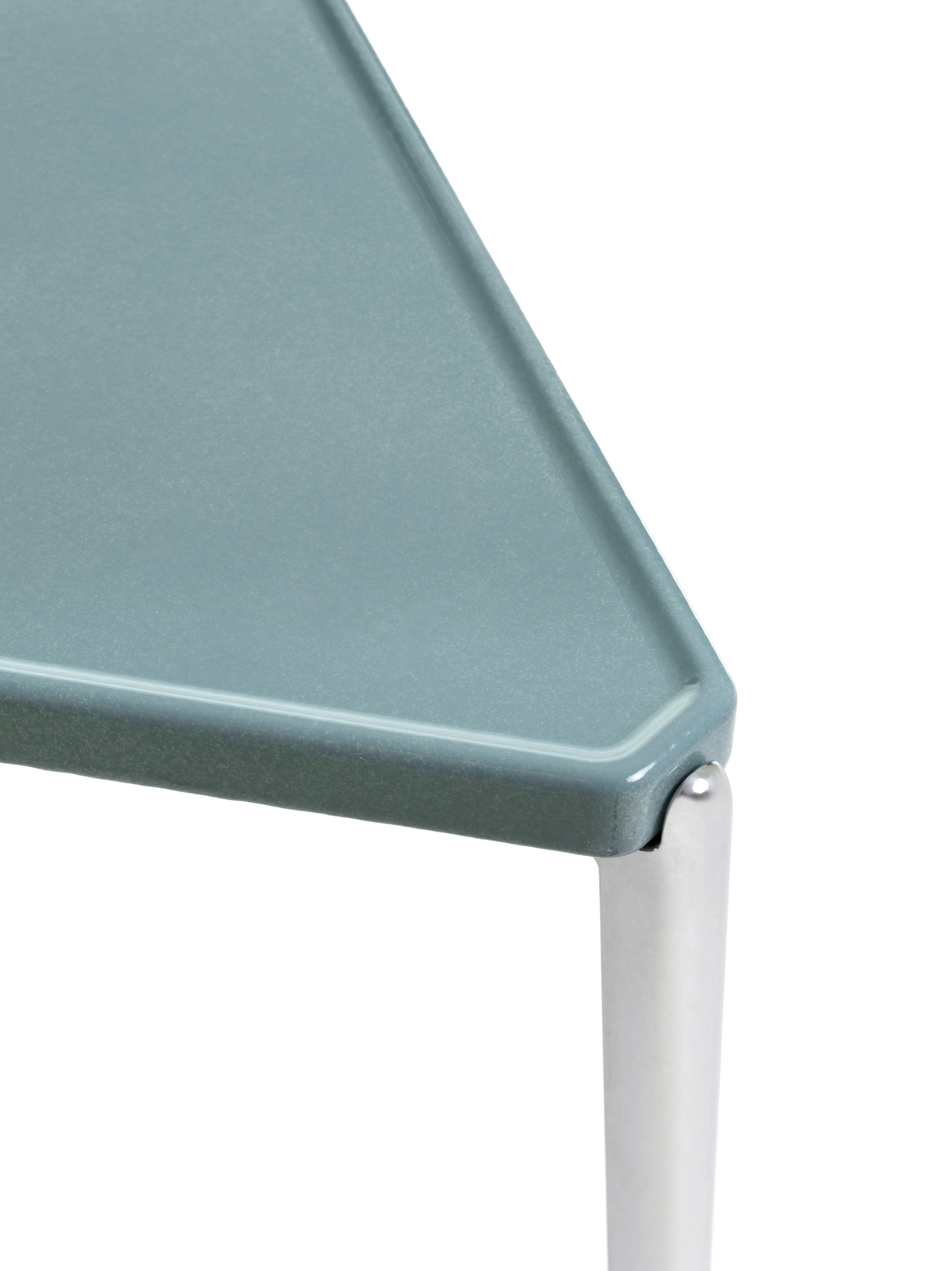 TAMBOUR blue concrete side table