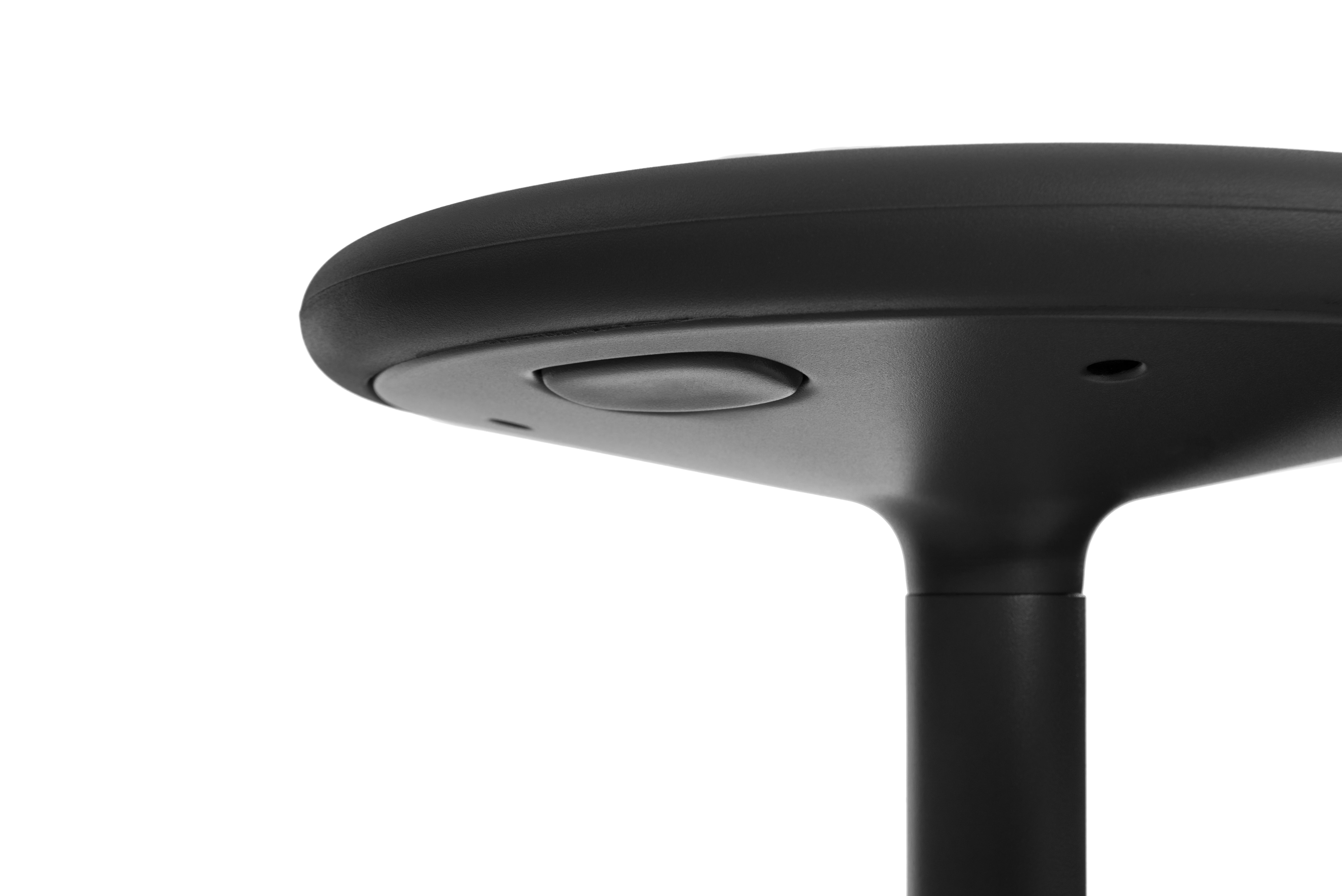 TIBU black swivel stool