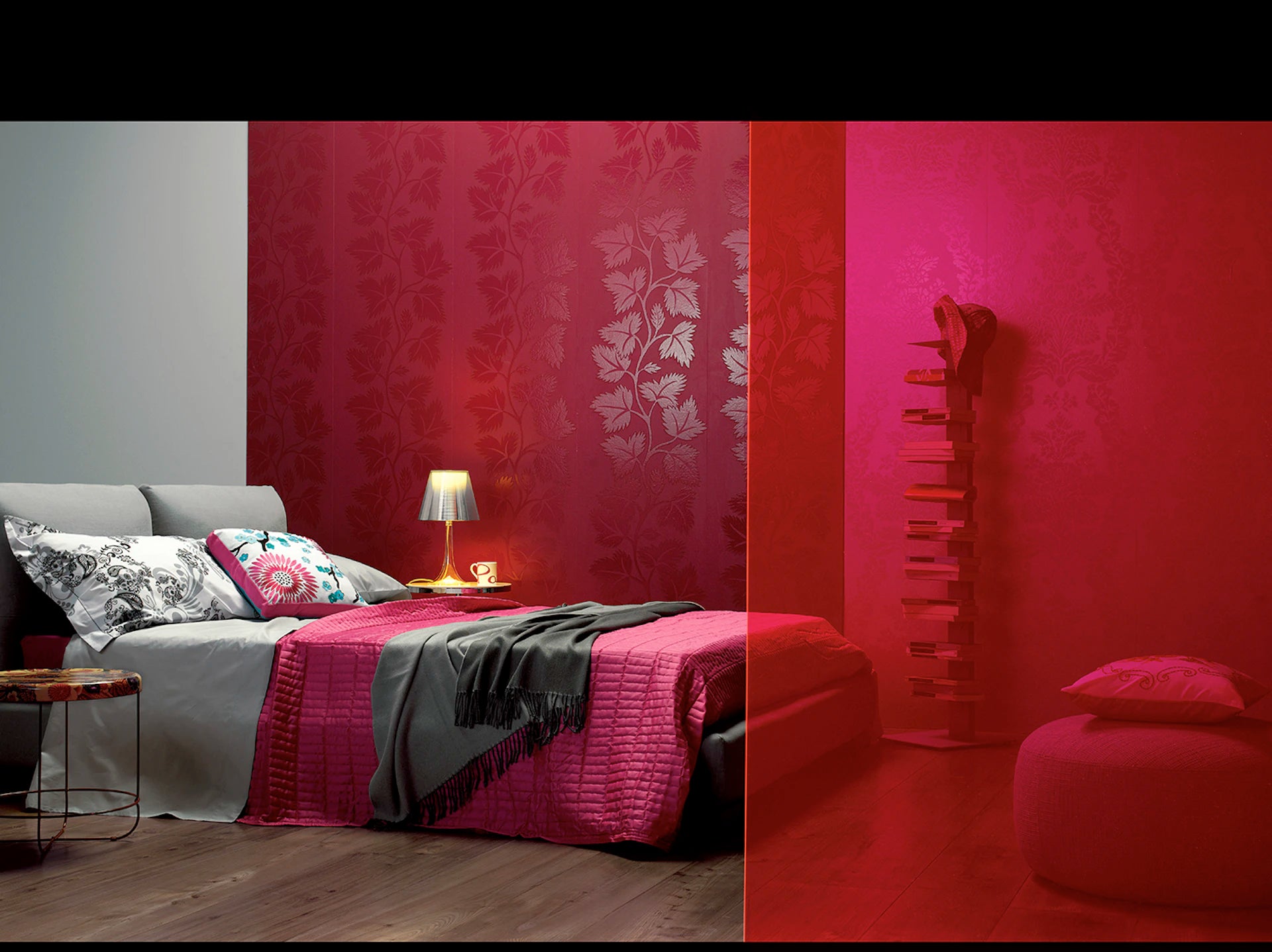 MISS K Table Lamp with Transparent Shade