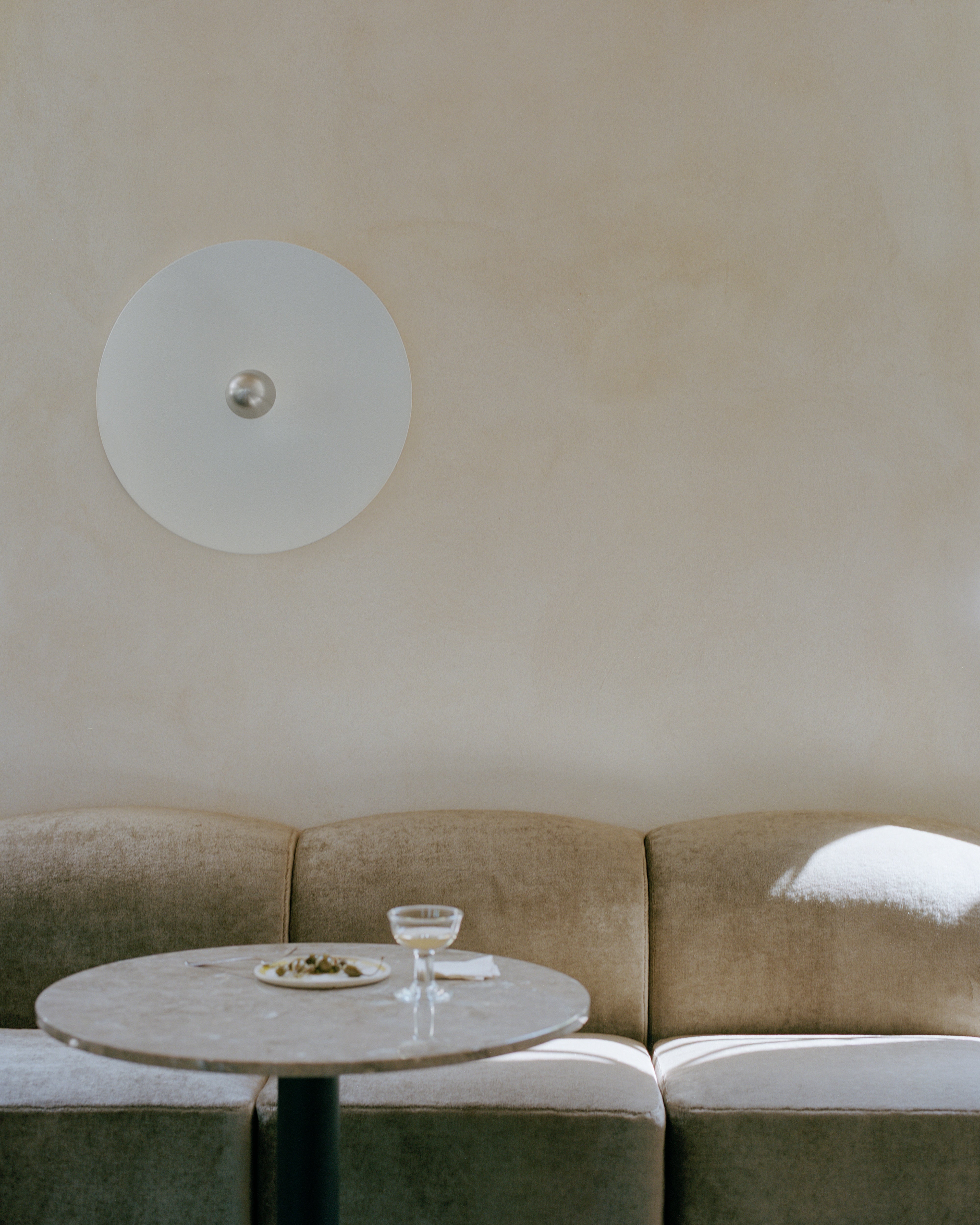 KANTARELL Wall Lamp in White with Nickel Finish