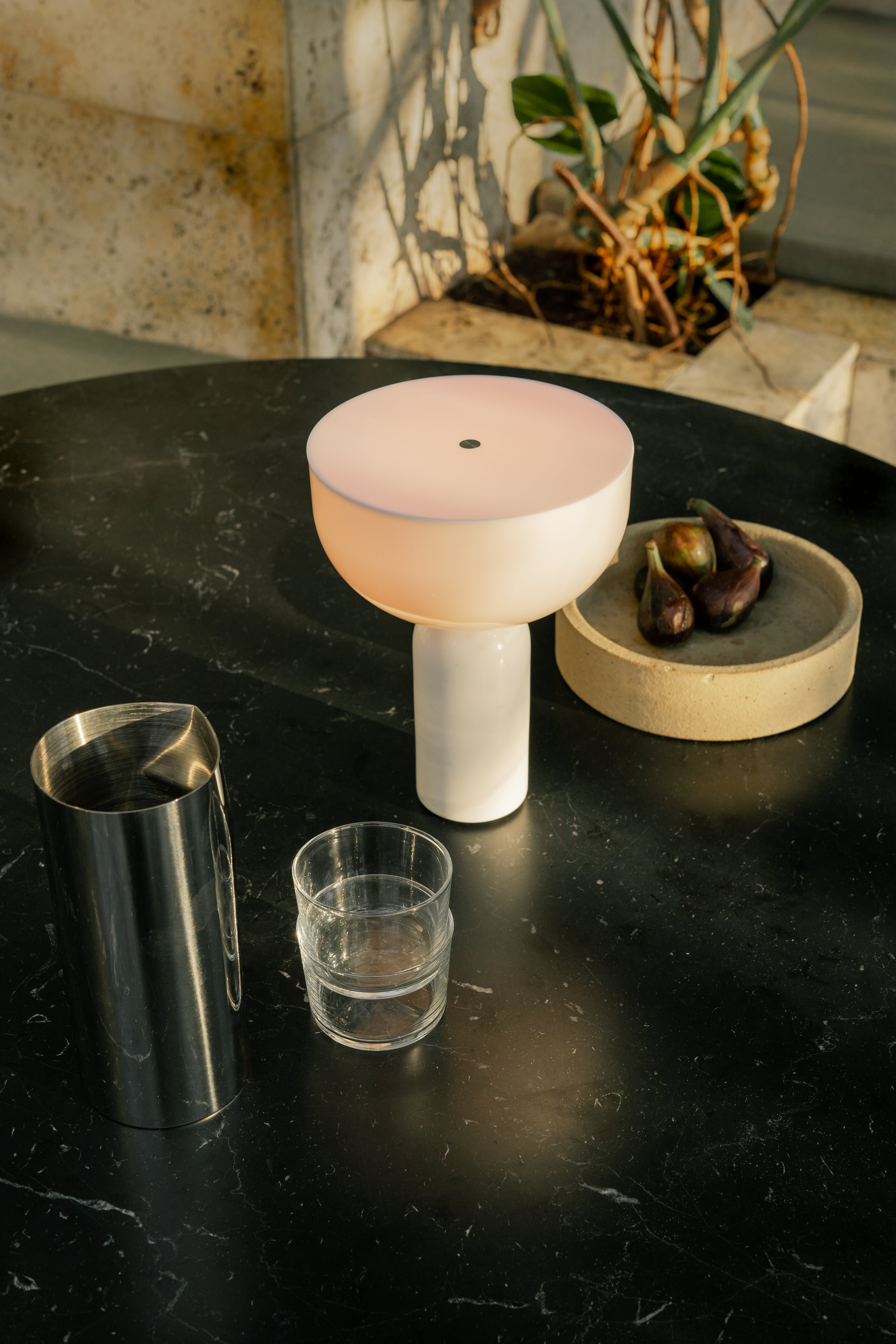 Tragbare Lampe KIZU aus weißem Marmor