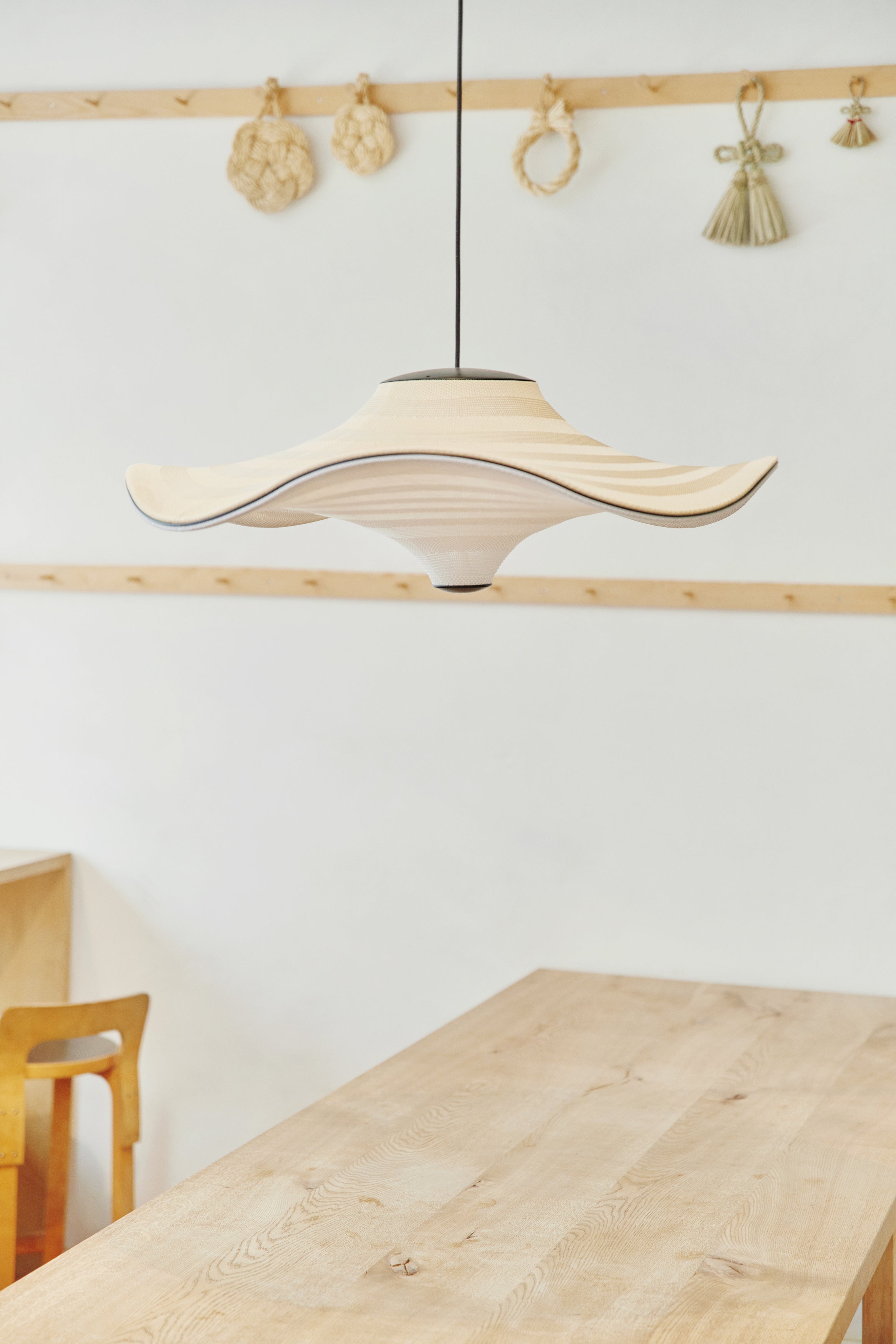 FLYING terracotta pendant lamp