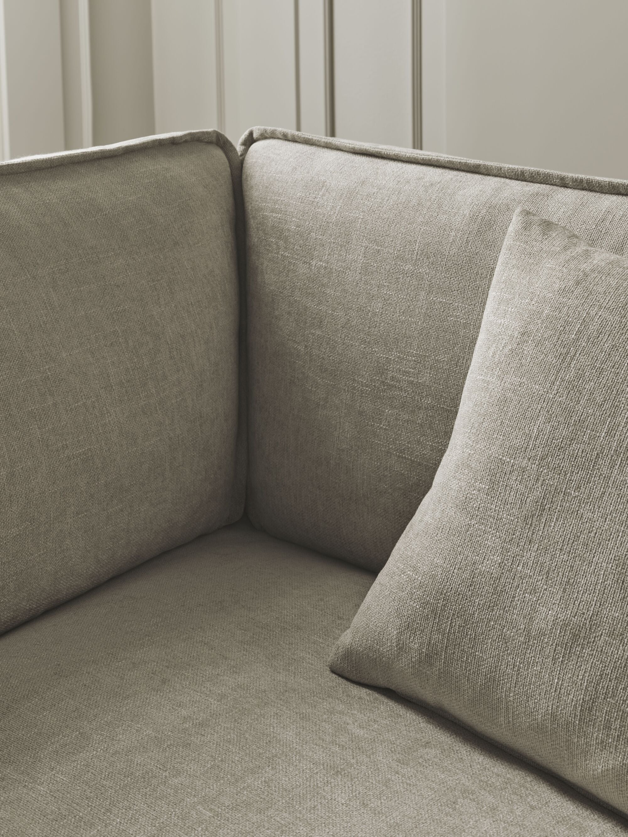 Left-handed 3-modular upholstered noora oak base