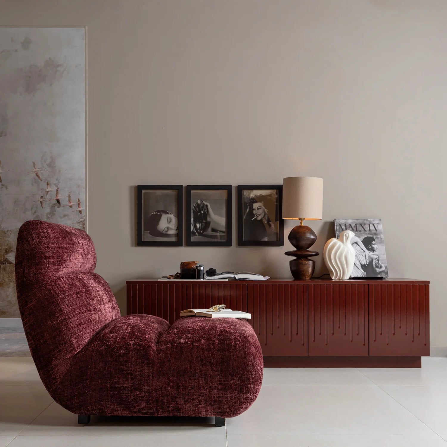 Roter Ziegelstiftschrank