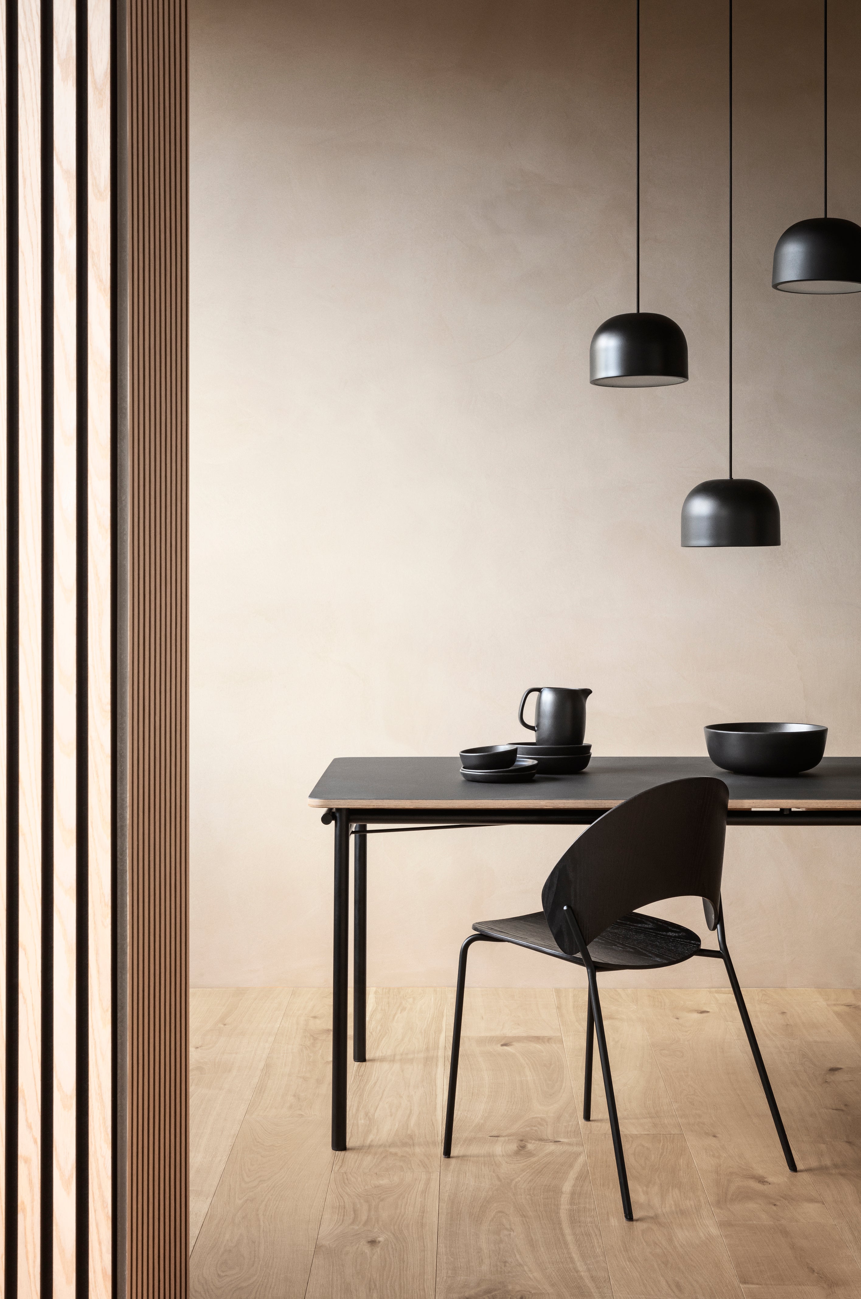 TAFFEL black table