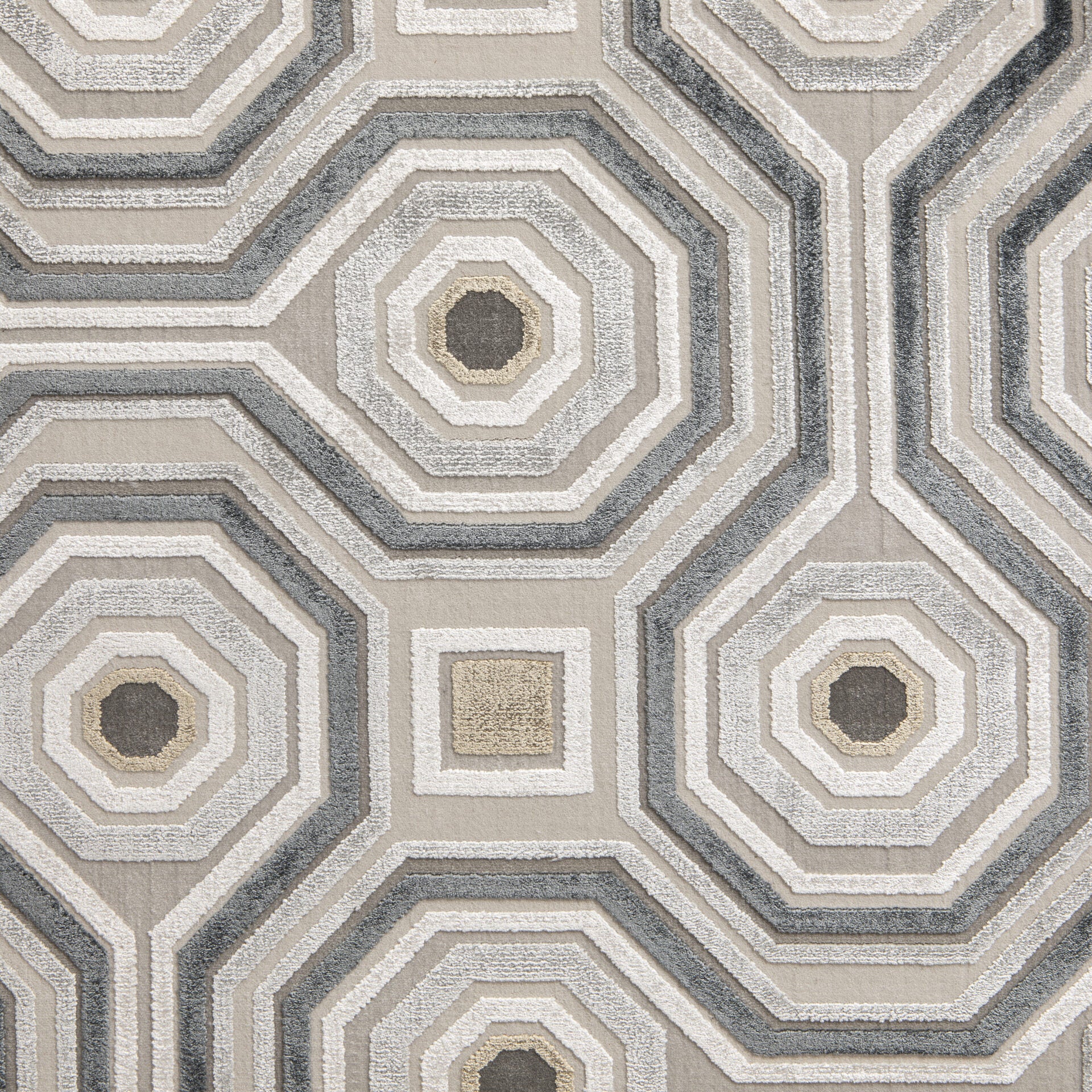 ROYAL gray rug with geometric patterns